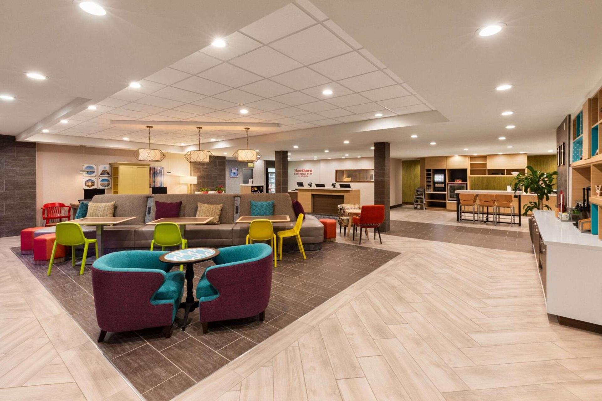 Hawthorn Extended Stay by Wyndham Kingwood Houston photo 5