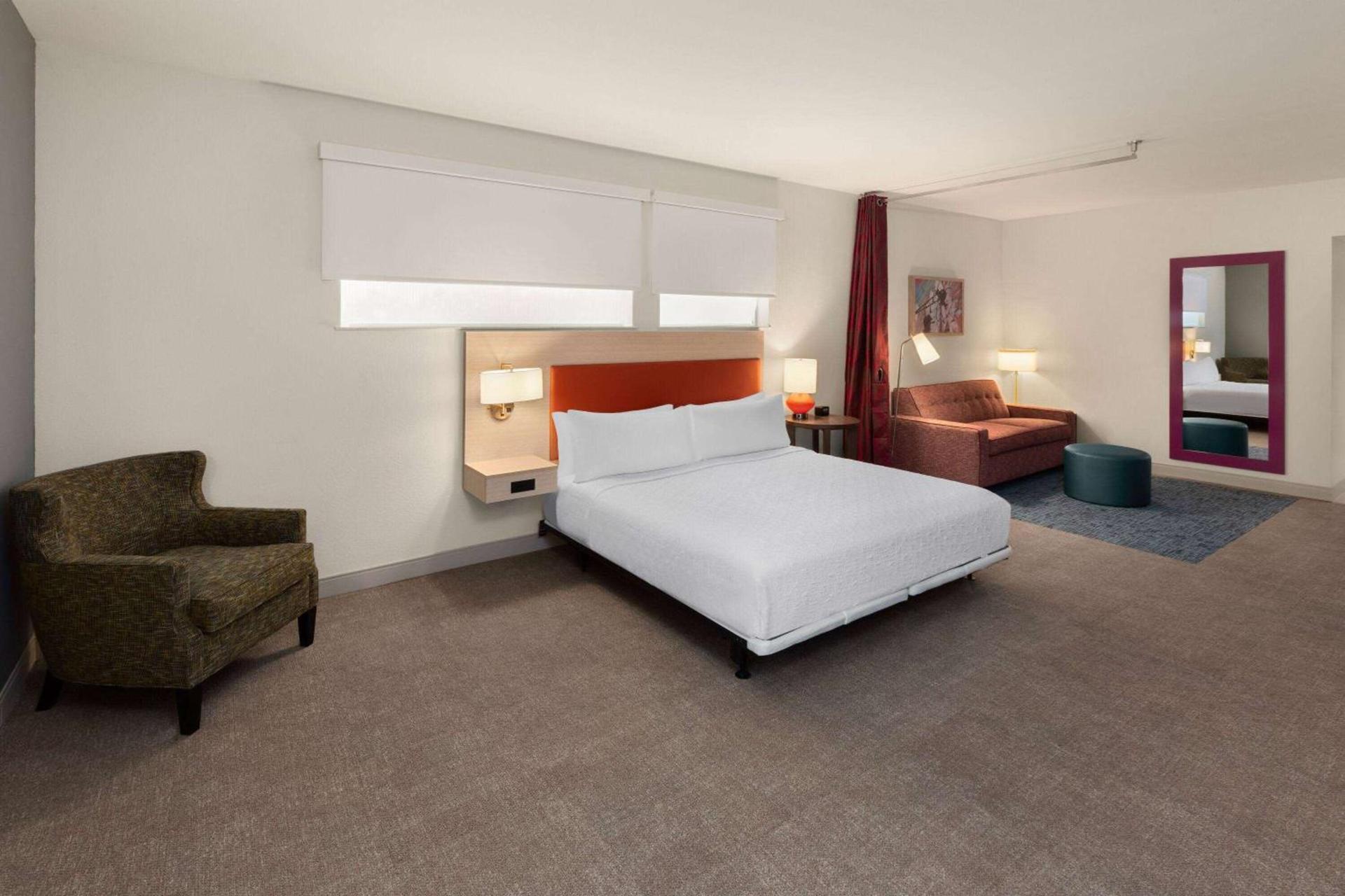 Hawthorn Extended Stay by Wyndham Kingwood Houston photo 11