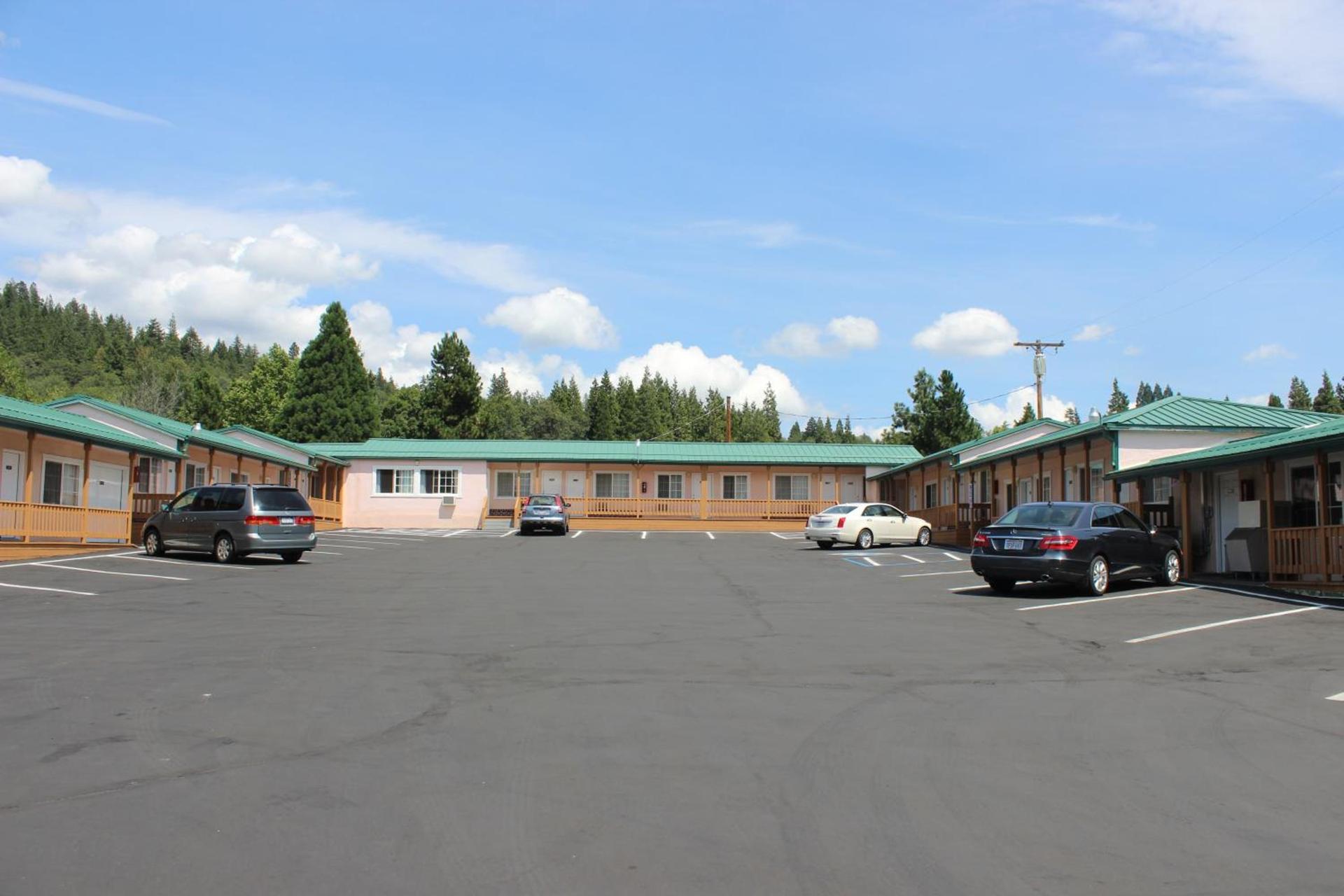 Evergreen Lodge photo 6