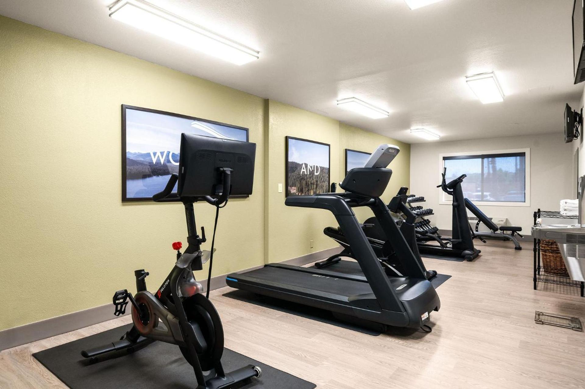 Oxford Suites Redding photo 33
