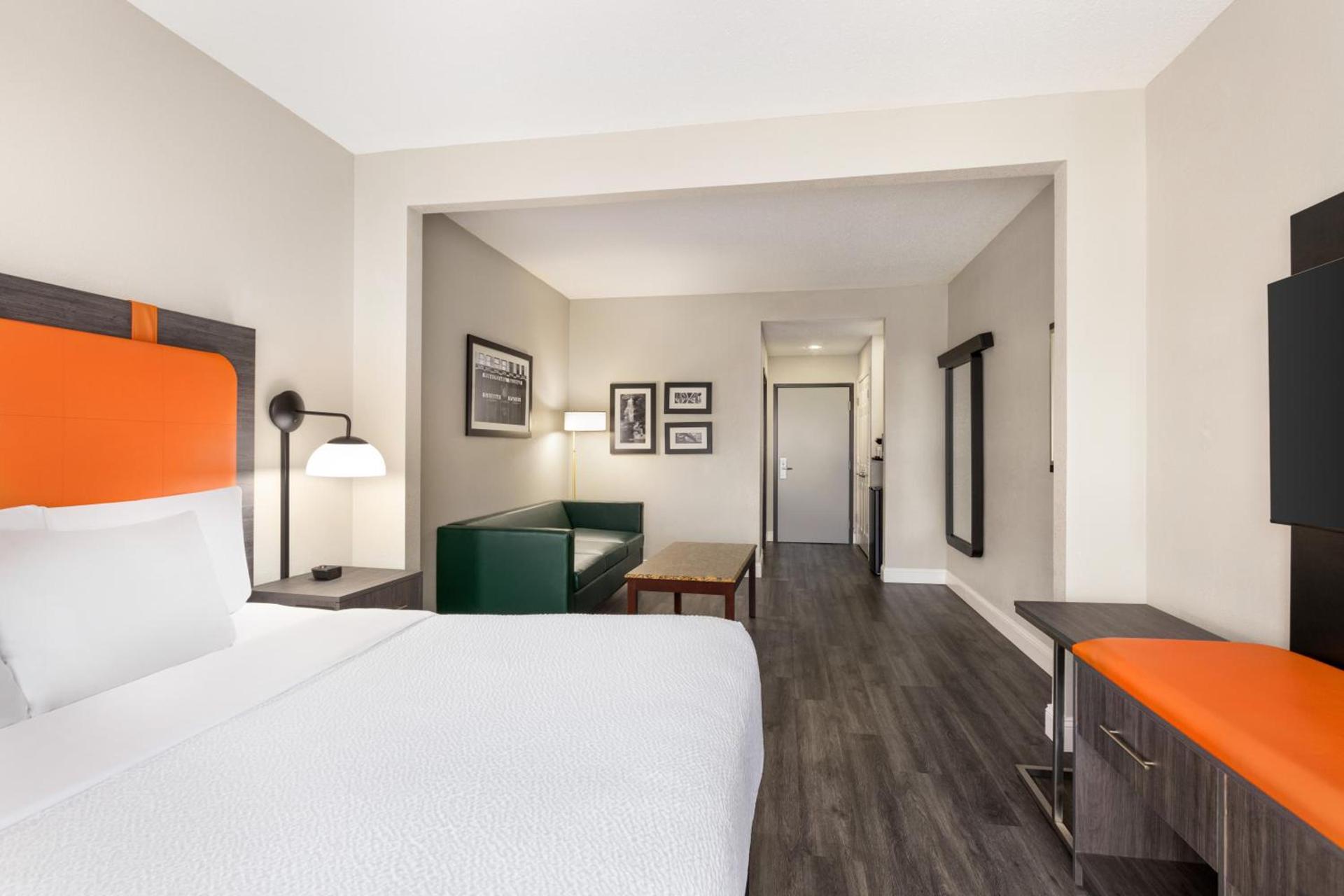 La Quinta by Wyndham Mt. Laurel - Philadelphia photo 51