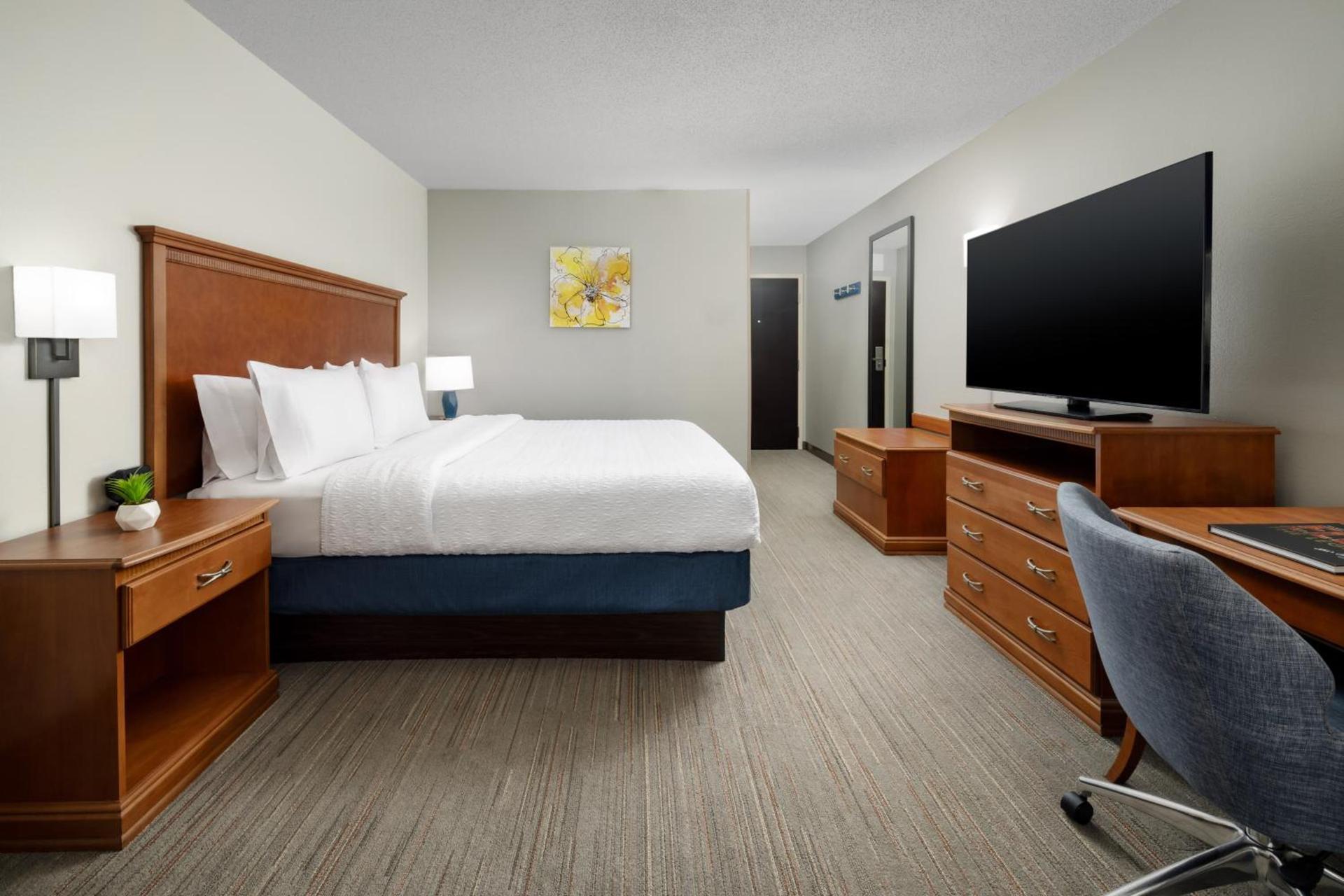 Hampton Inn Memphis-Walnut Grove/Baptist East photo 28