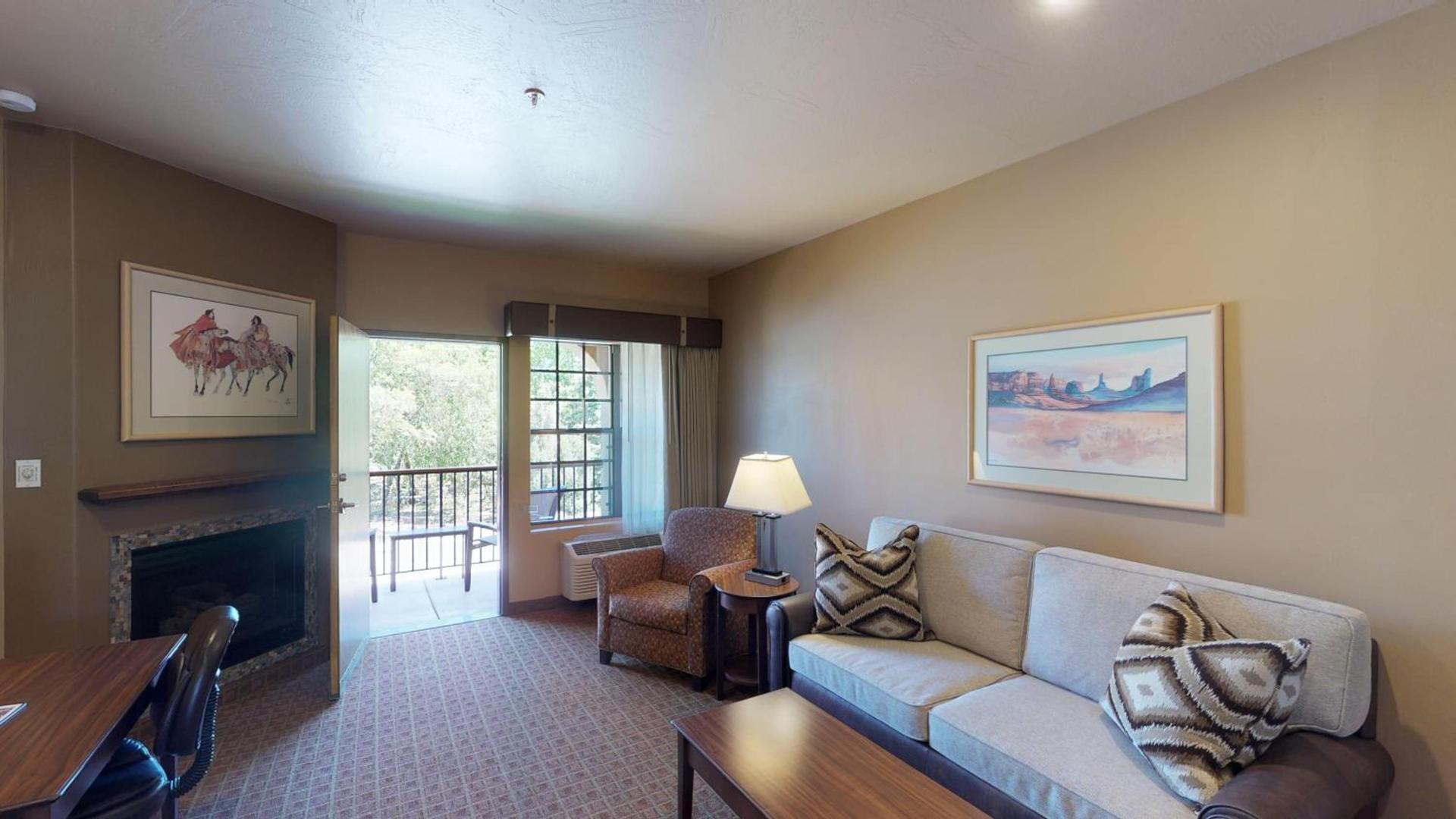 Mountain Modern Sedona, Tapestry Collection by Hilton photo 12