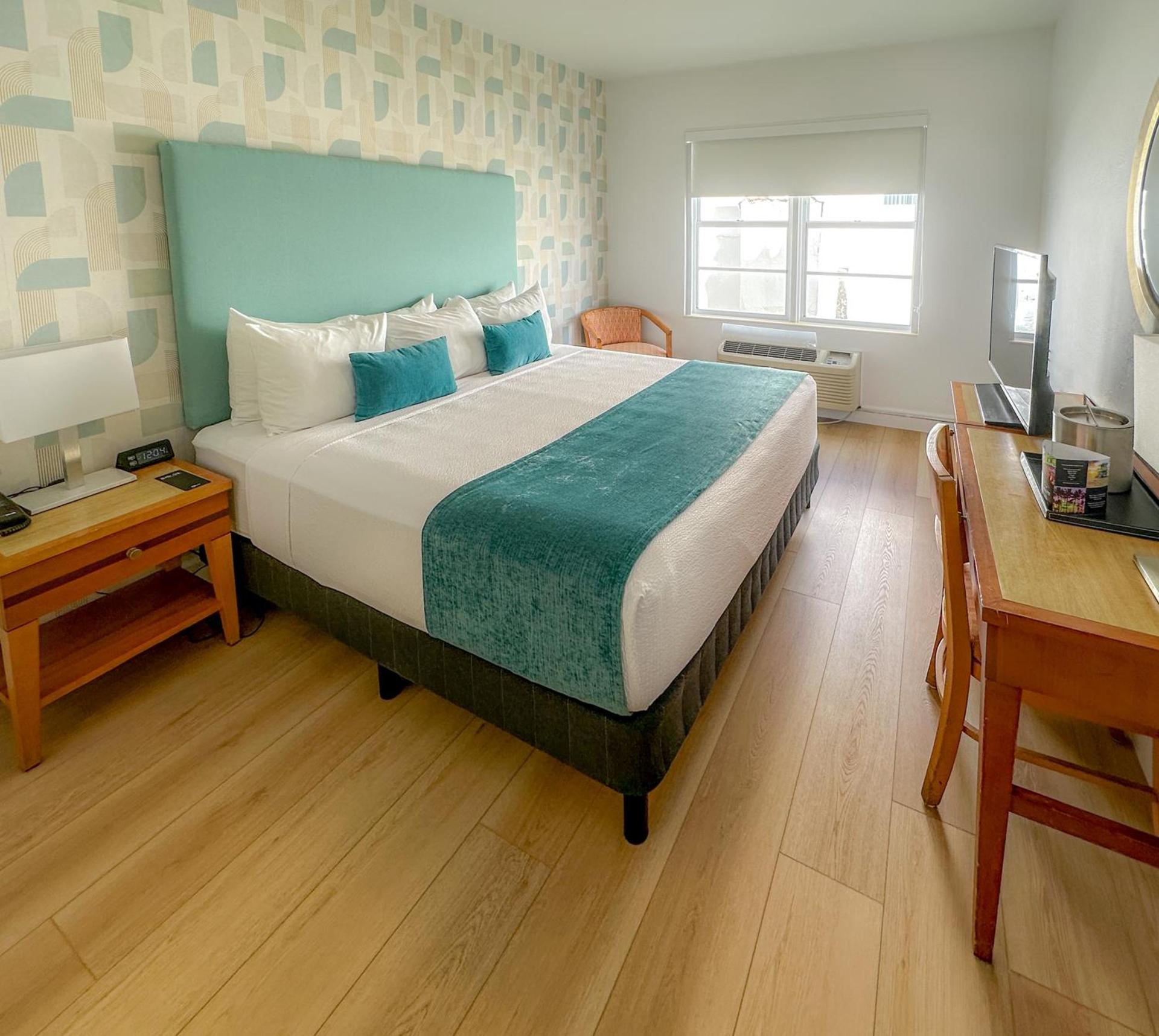 Avalon Hotel photo 40
