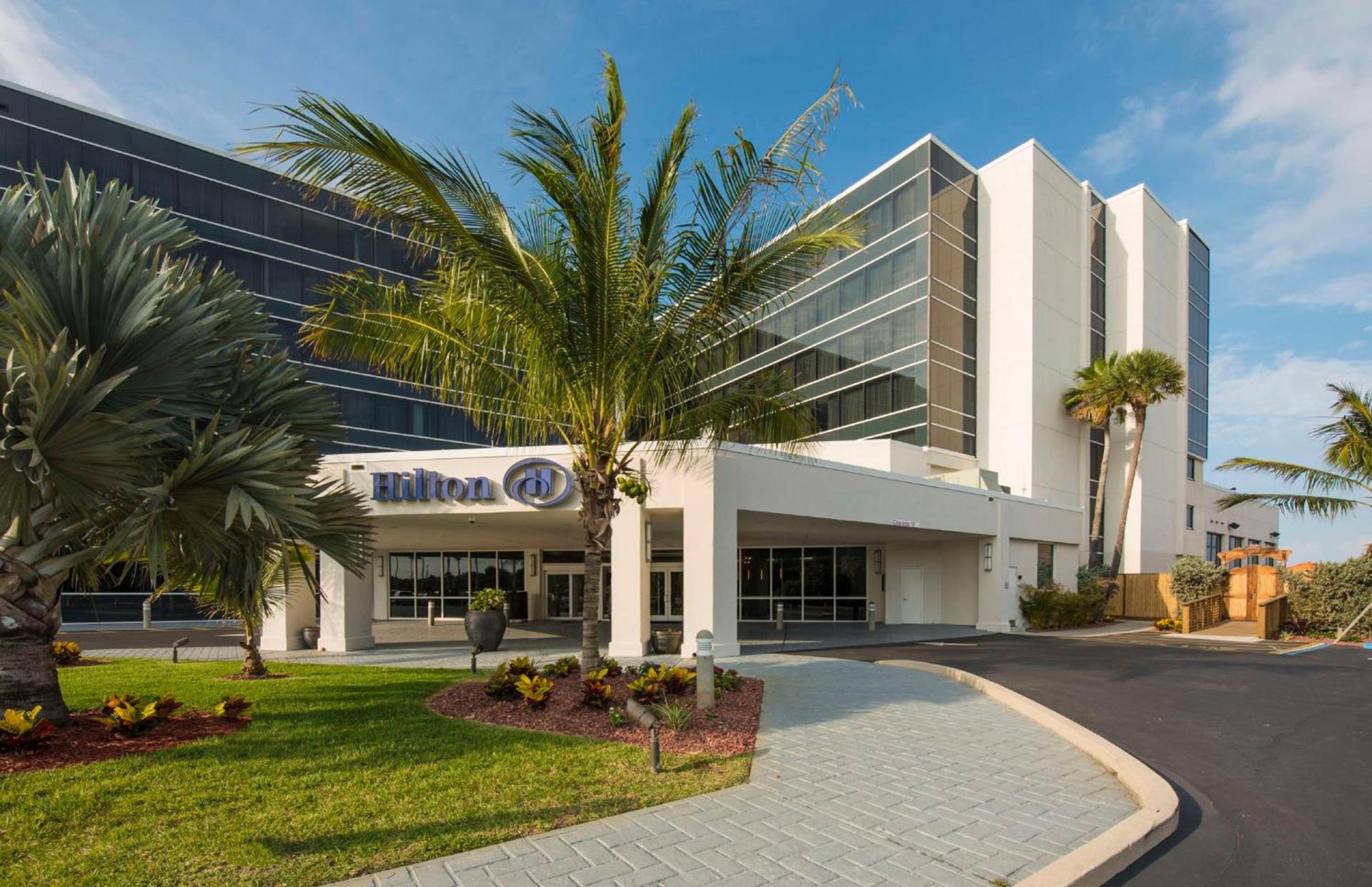 Hilton Cocoa Beach Oceanfront photo 2