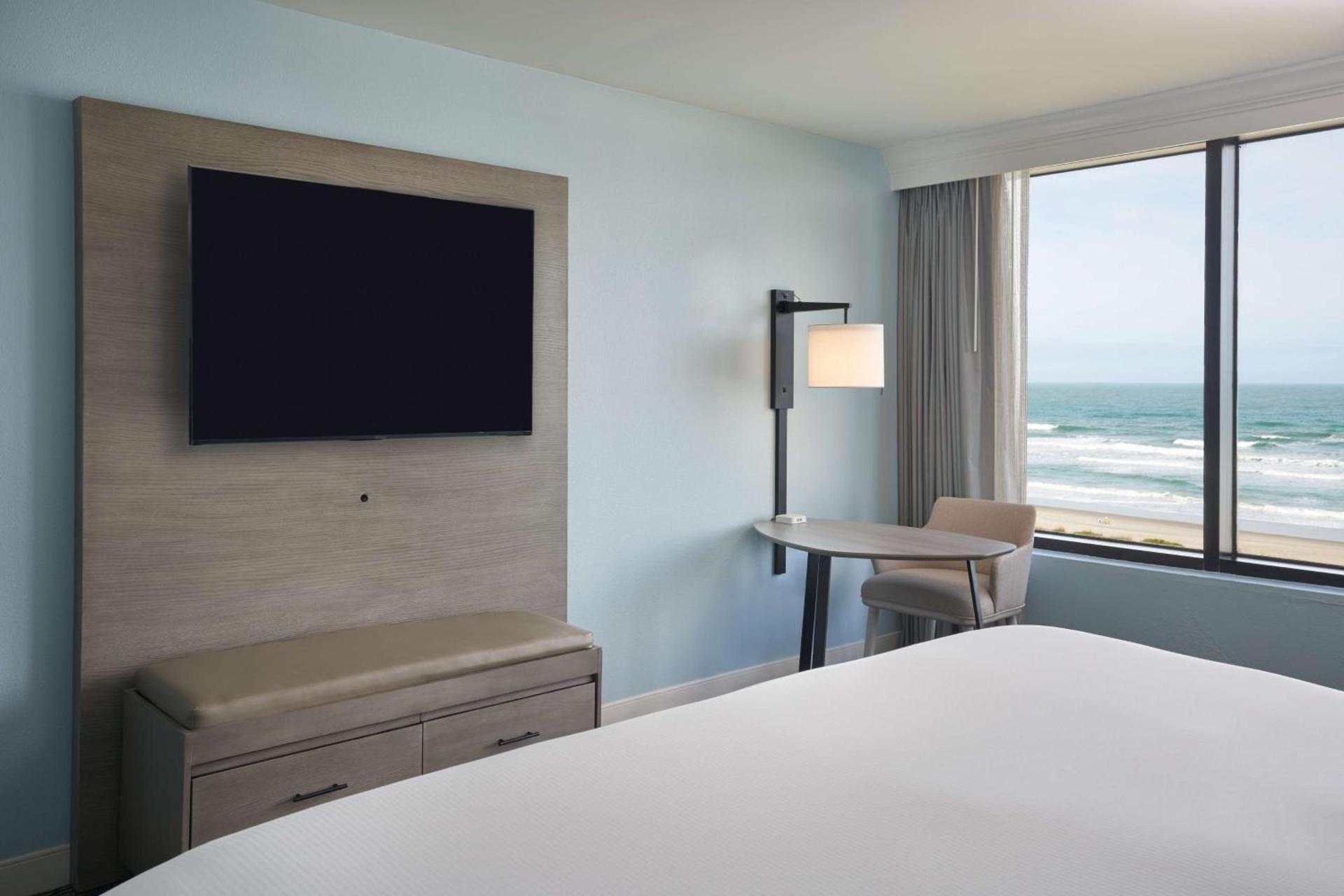 Hilton Cocoa Beach Oceanfront photo 41