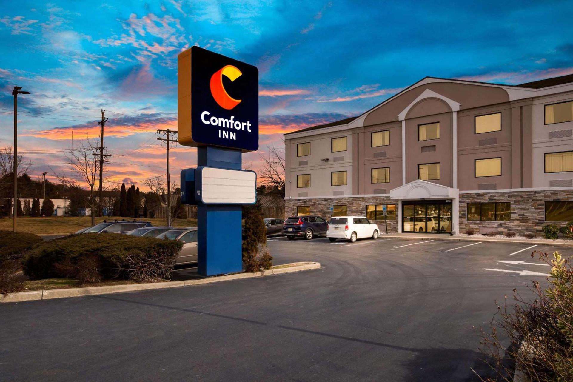 Comfort Inn Bordentown near NJ Turnpike — hotel in Bordentown
