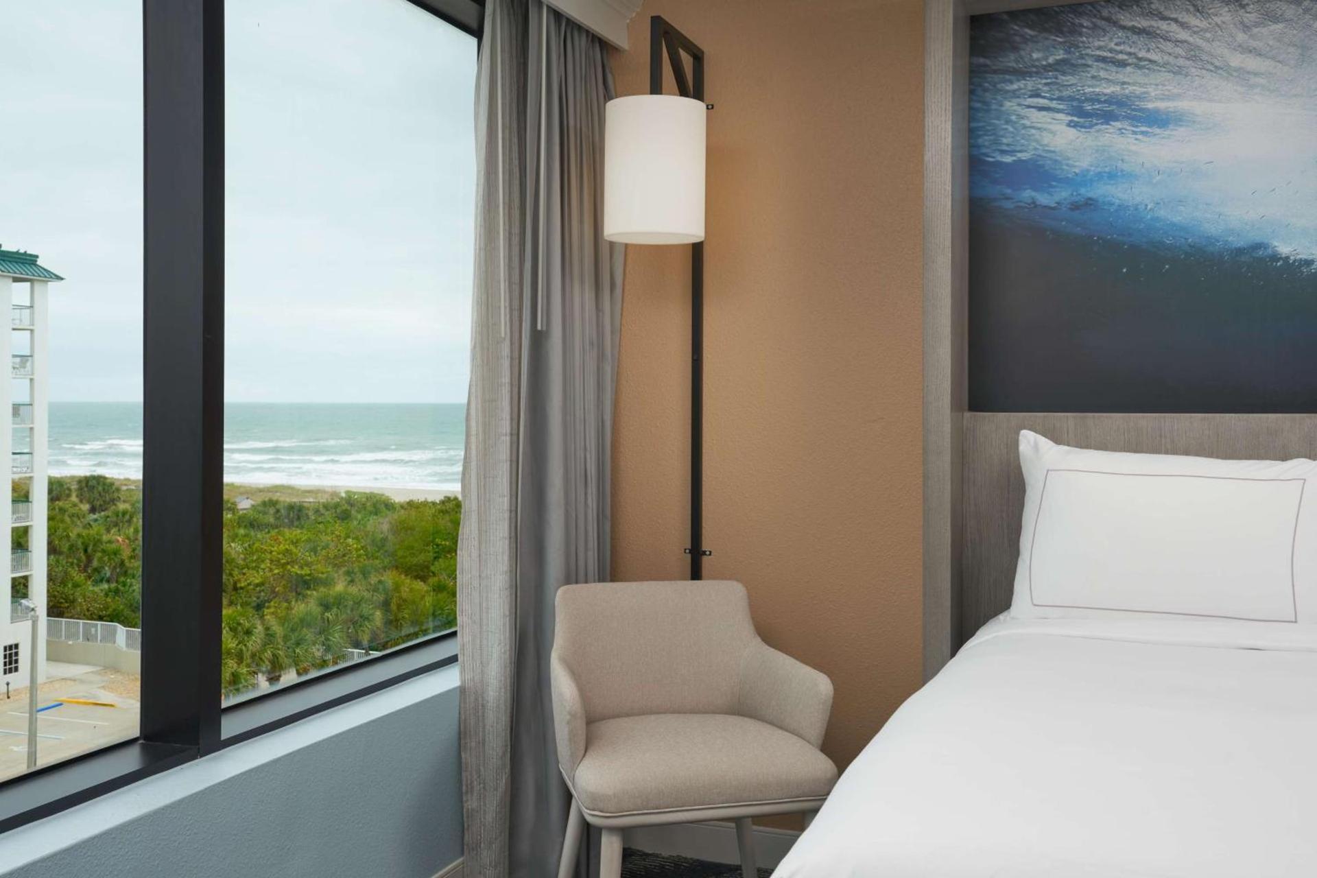 Hilton Cocoa Beach Oceanfront photo 45