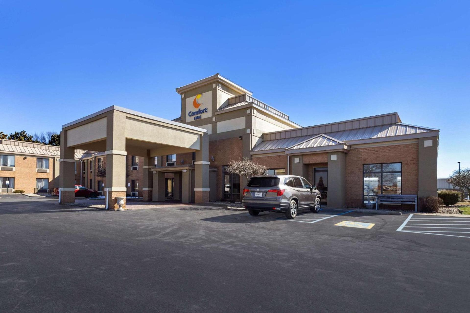 Comfort Inn Huntington Near University — hotel in Huntington