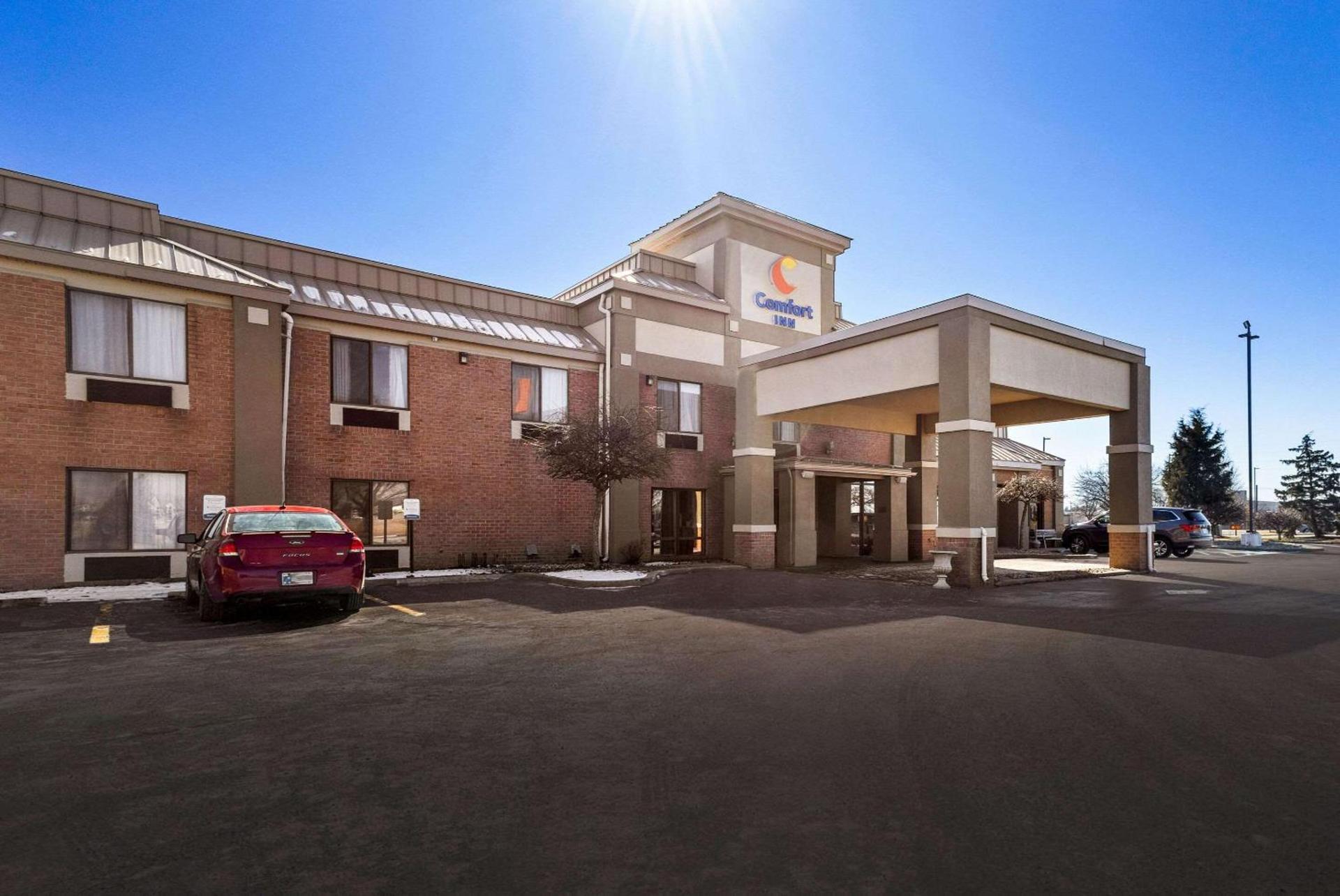 Comfort Inn Huntington Near University photo 2