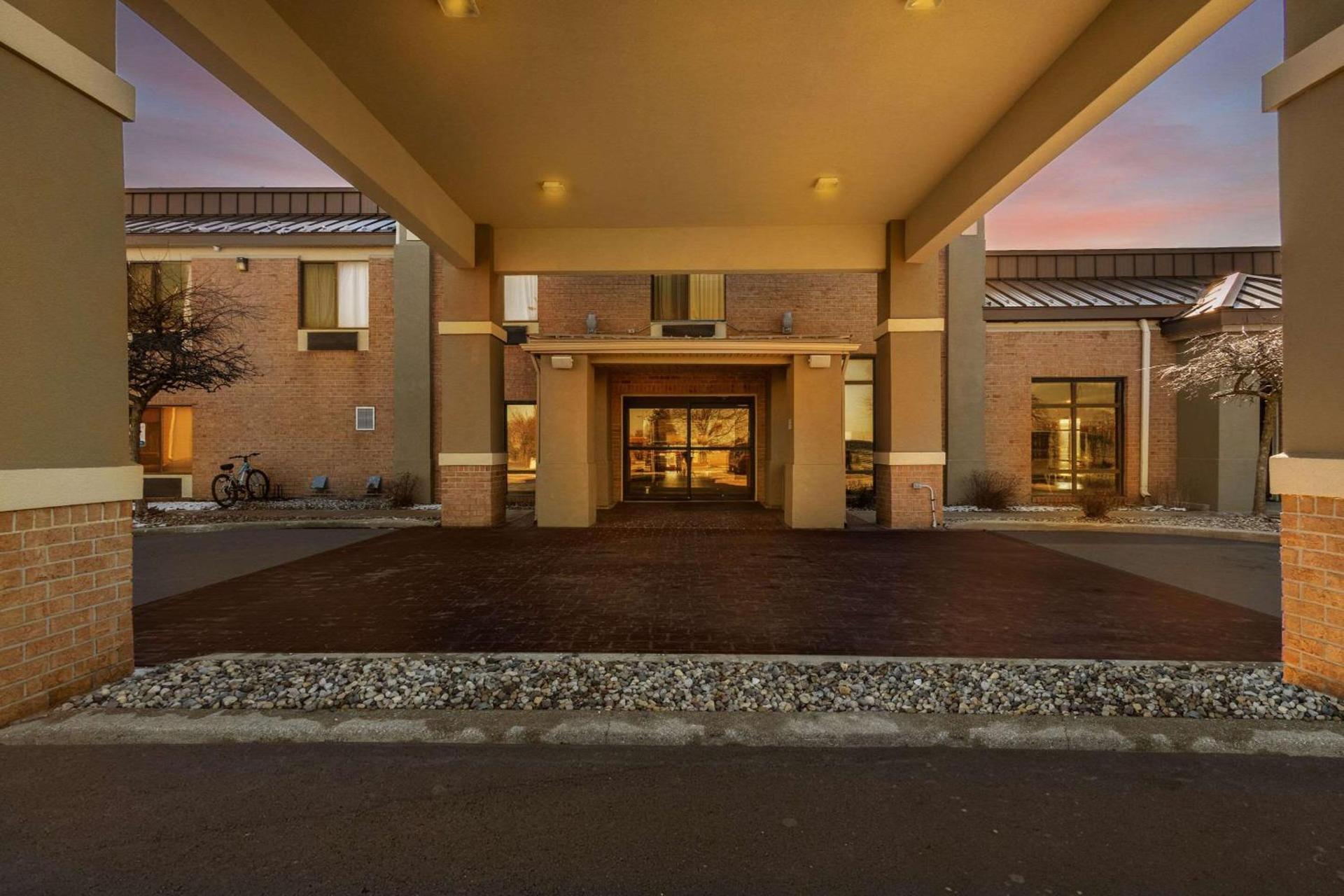 Comfort Inn Huntington Near University photo 4