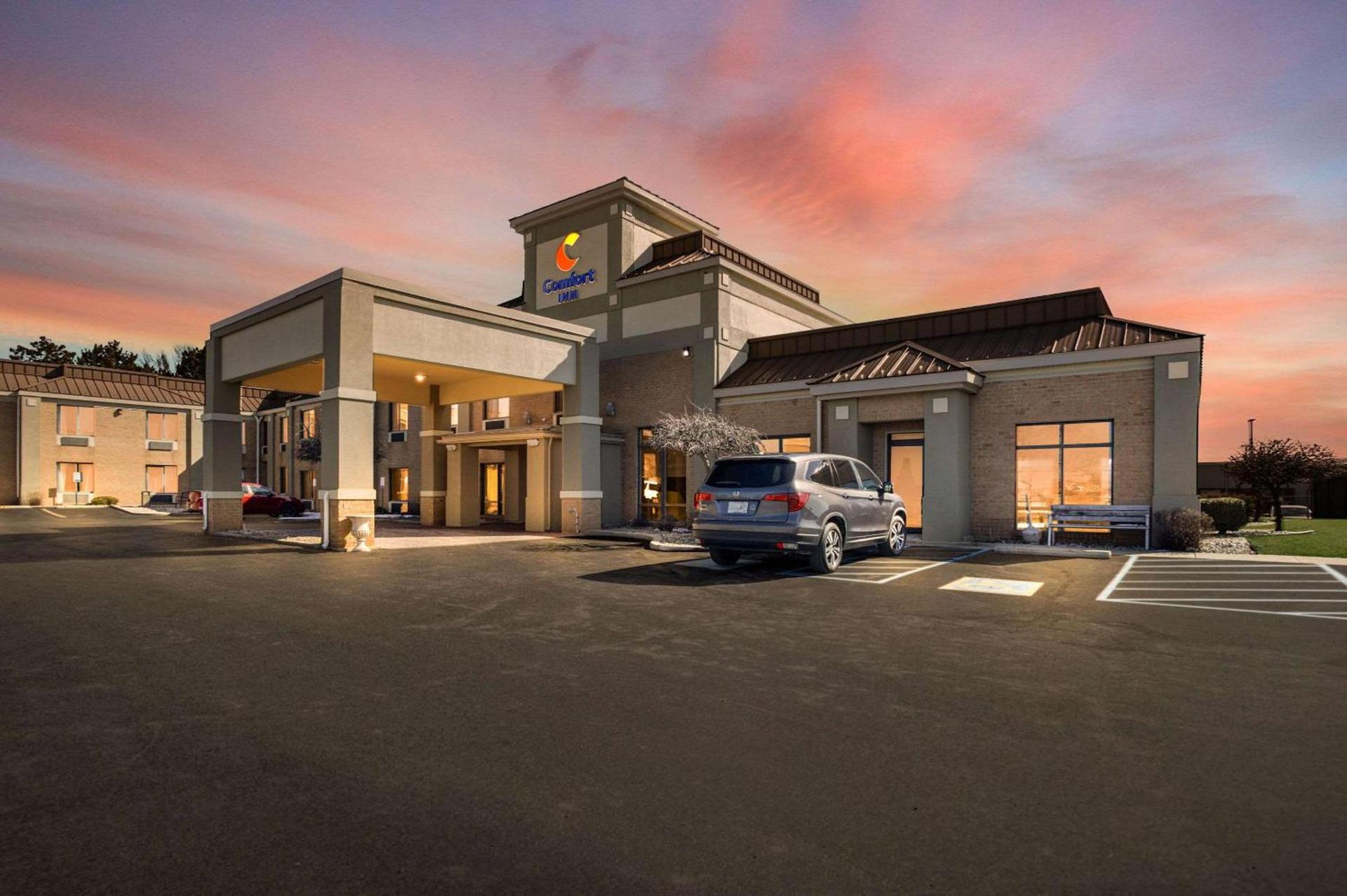 Comfort Inn Huntington Near University photo 5