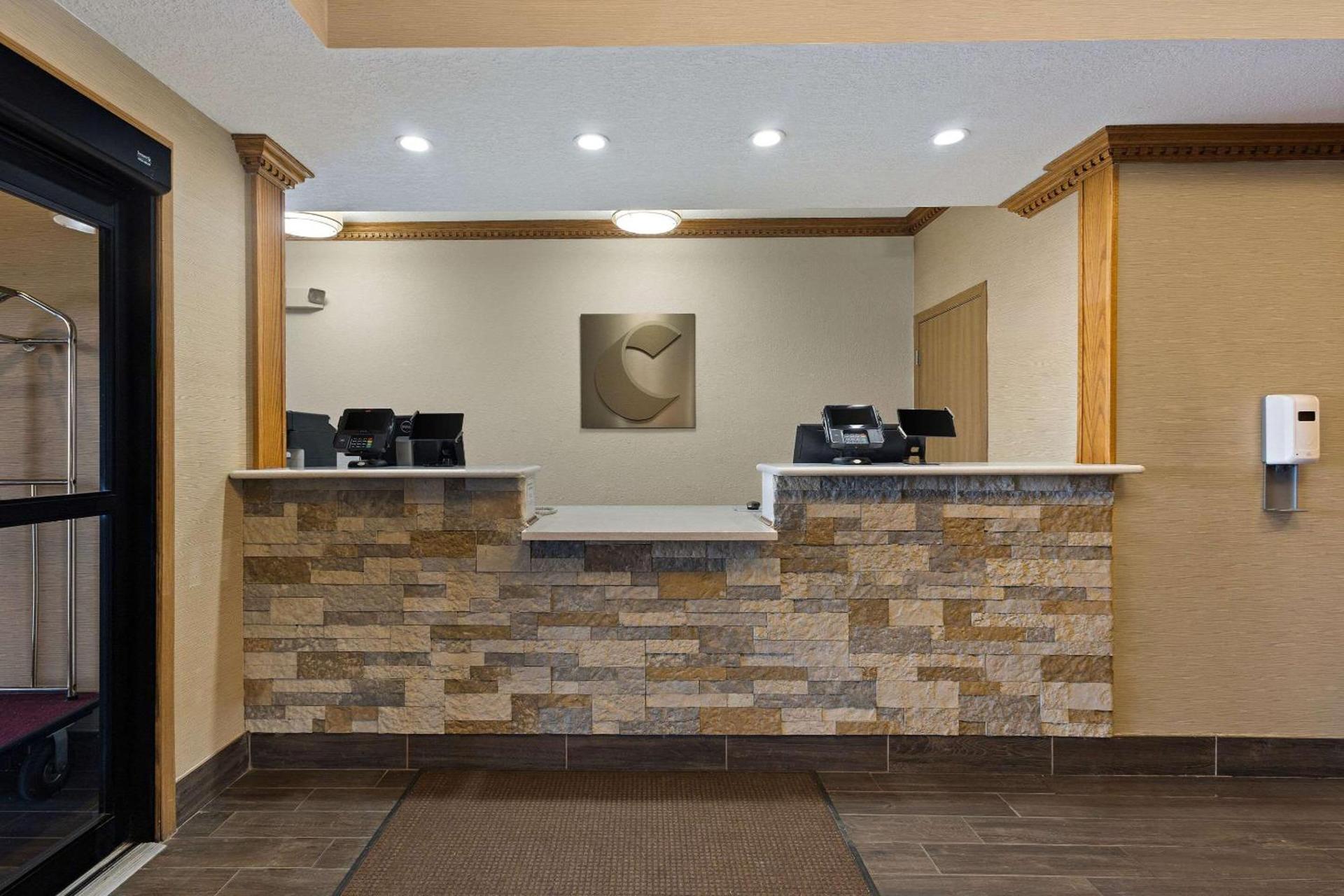 Comfort Inn Huntington Near University photo 10