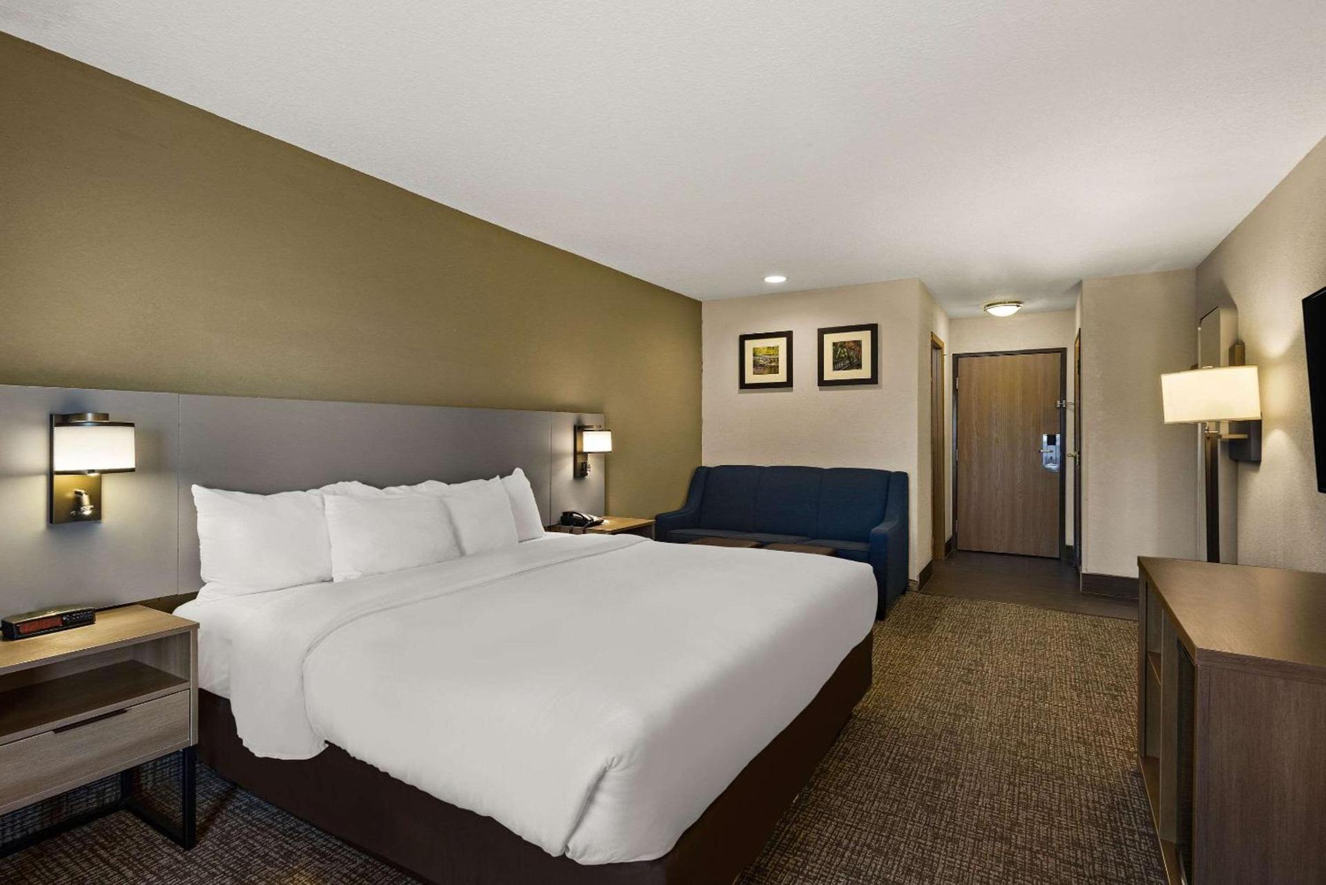 Comfort Inn Huntington Near University photo 18