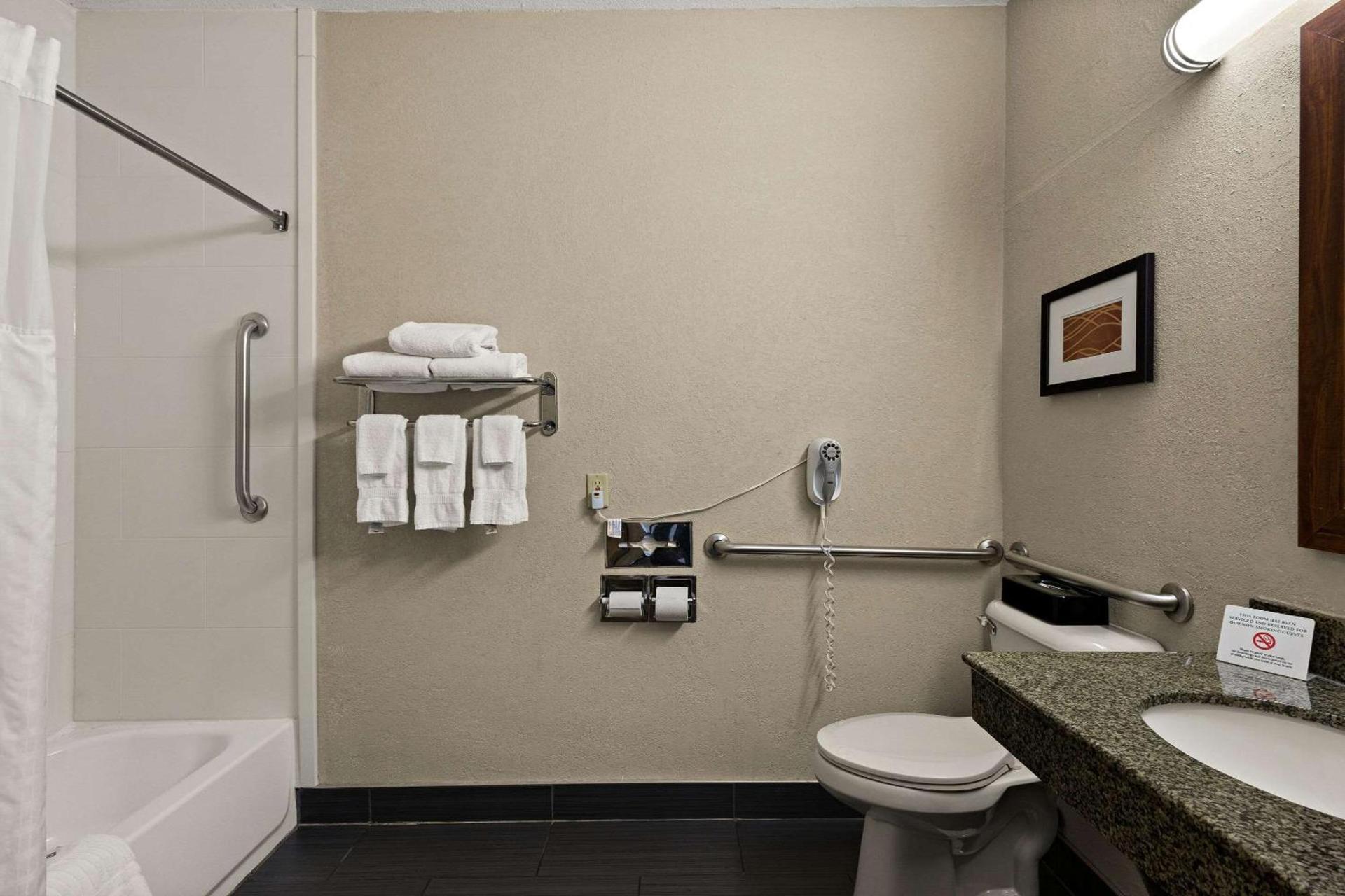 Comfort Inn Huntington Near University photo 21