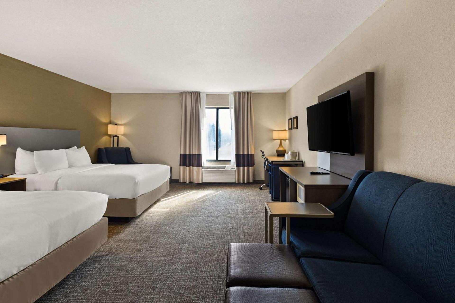 Comfort Inn Huntington Near University photo 24