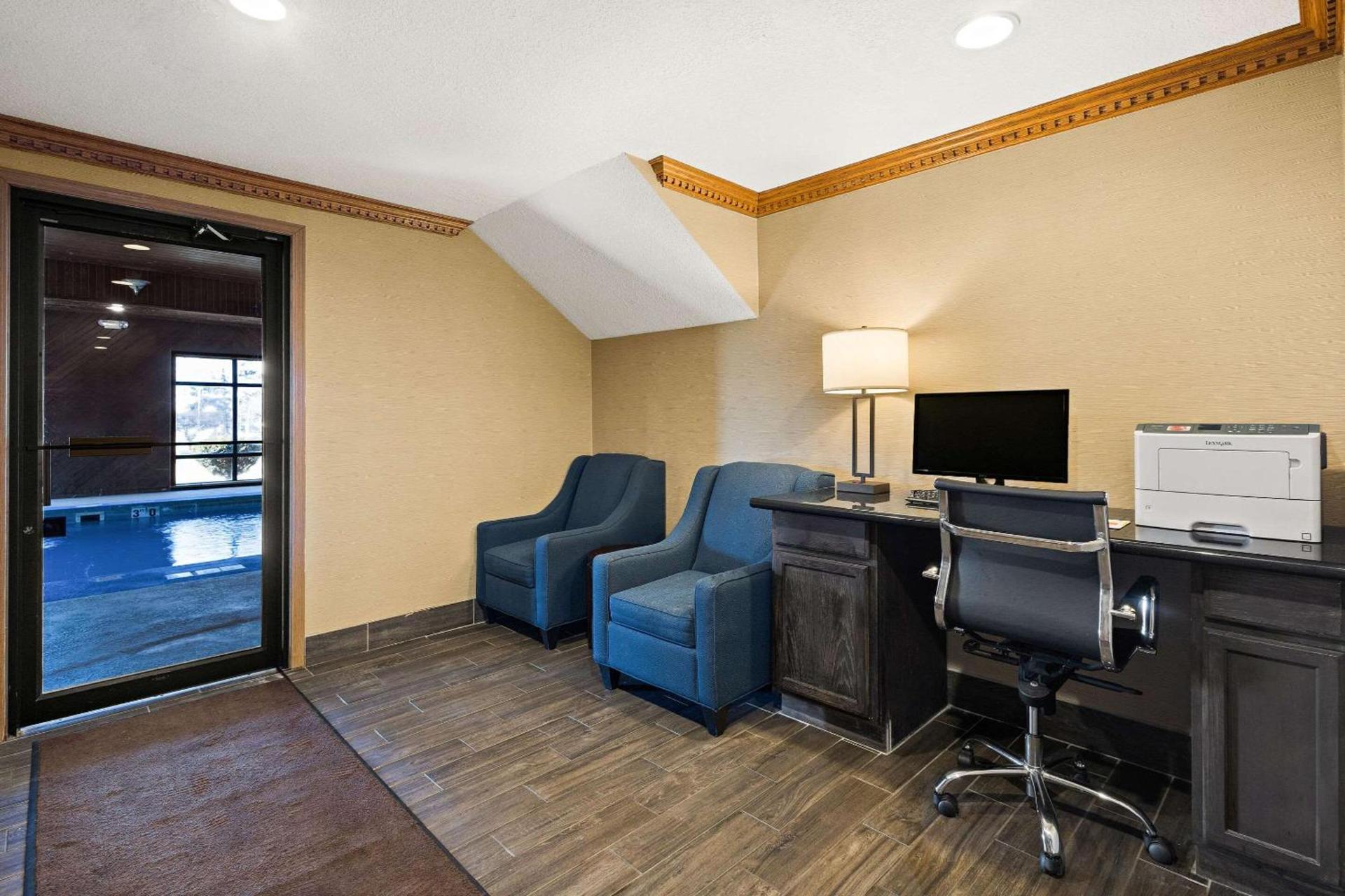 Comfort Inn Huntington Near University photo 35