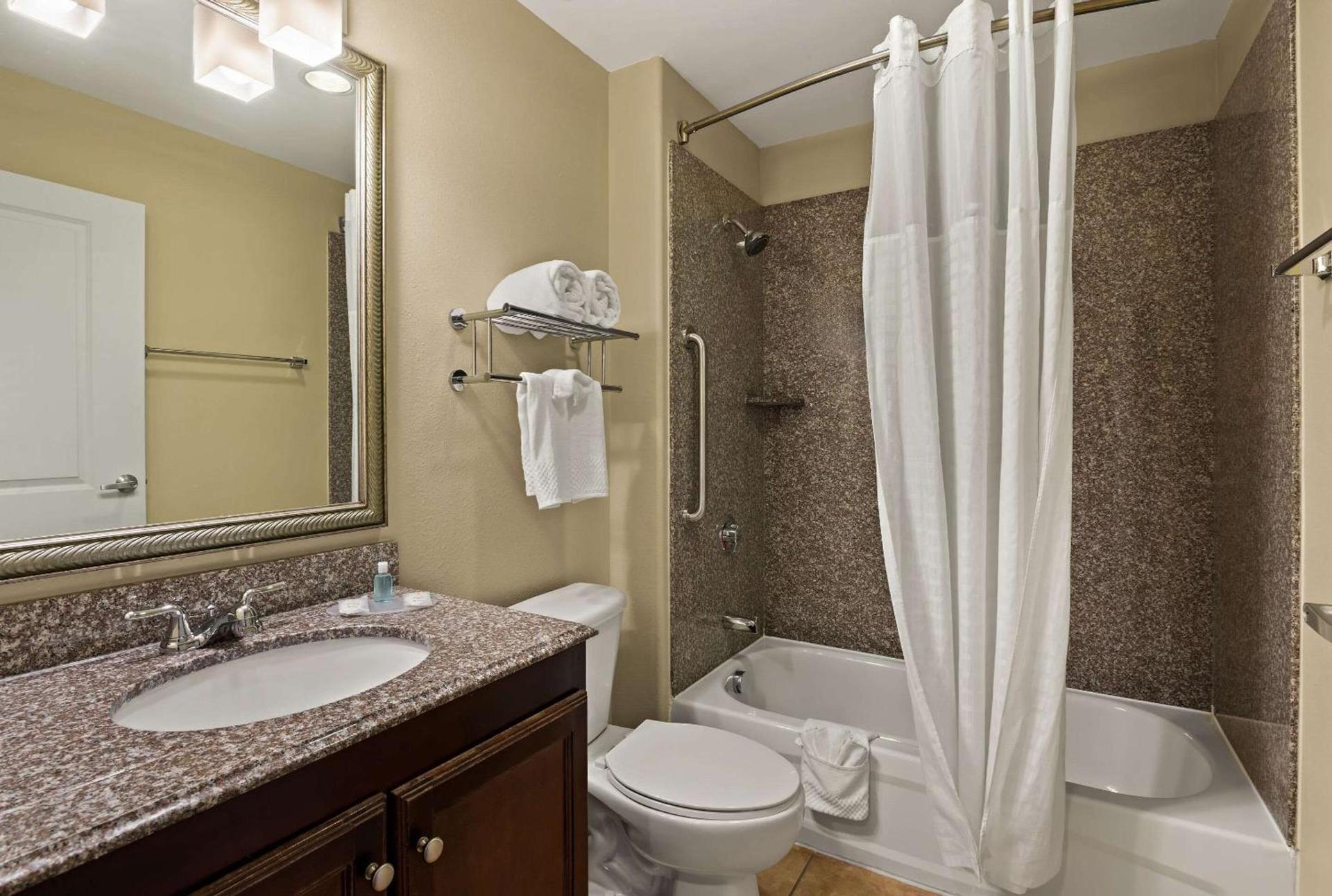 MainStay Suites Houma photo 12
