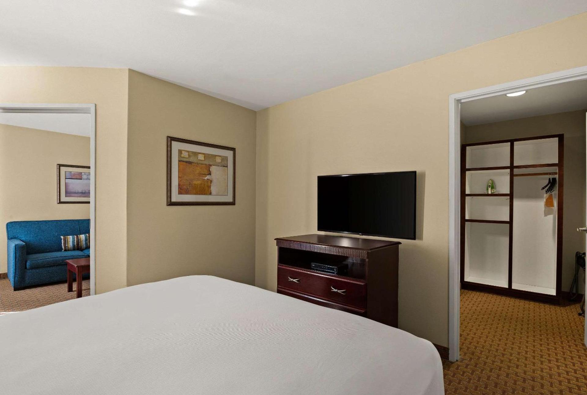 MainStay Suites Houma photo 19