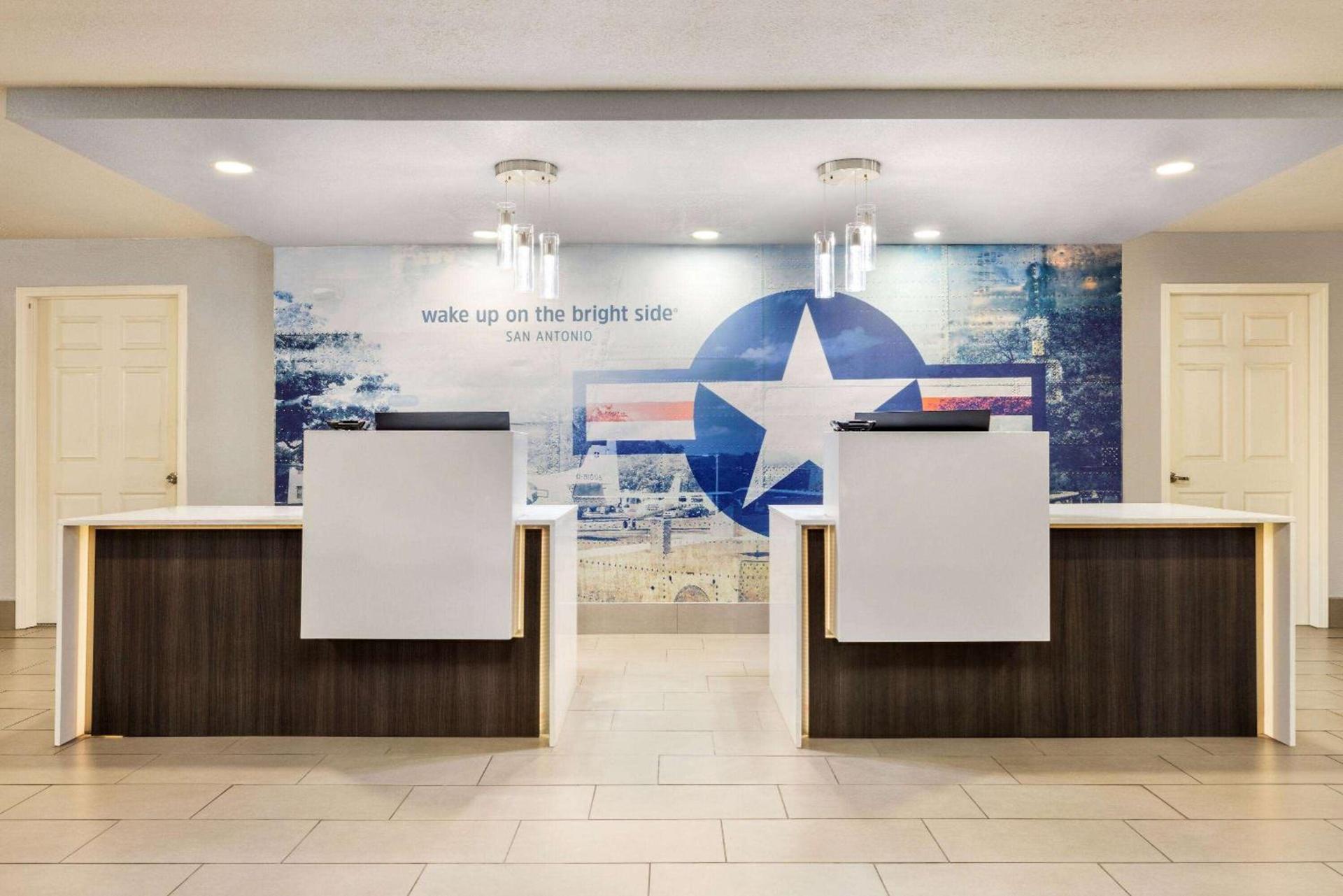 La Quinta Inn by Wyndham San Antonio Lackland photo 4