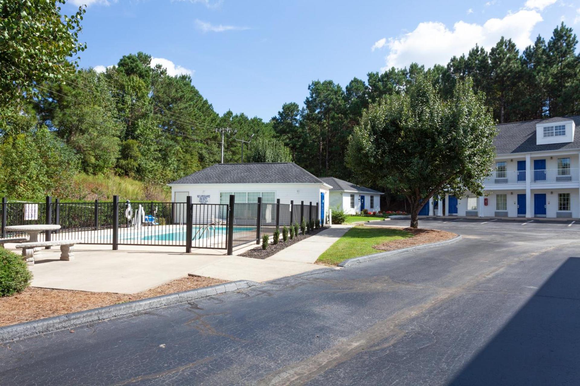 Baymont by Wyndham Greenwood photo 44