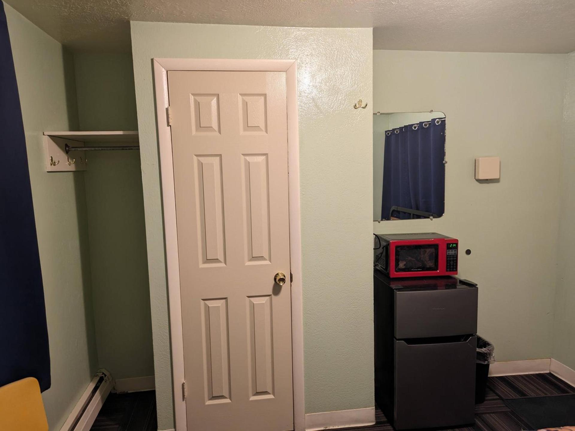 Tour Inn Motel photo 21