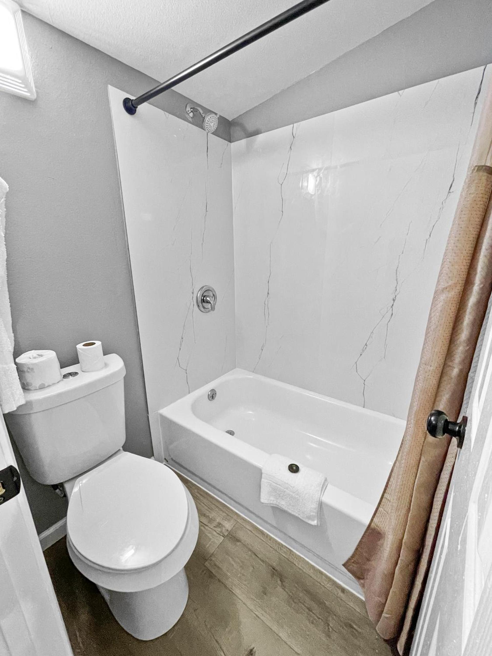 Sands Inn photo 17