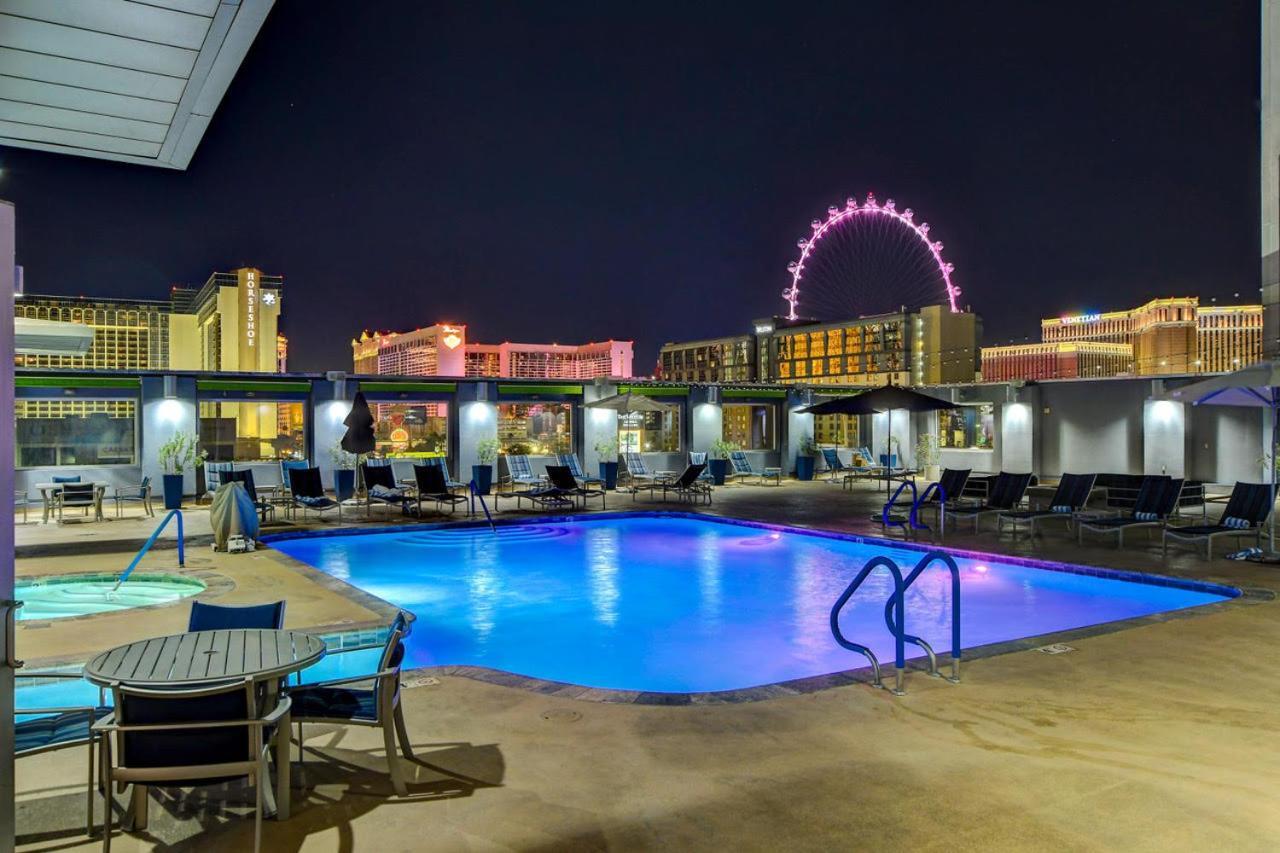 Diligence at The Platinum - NO Resort Fees and Free Parking photo 4