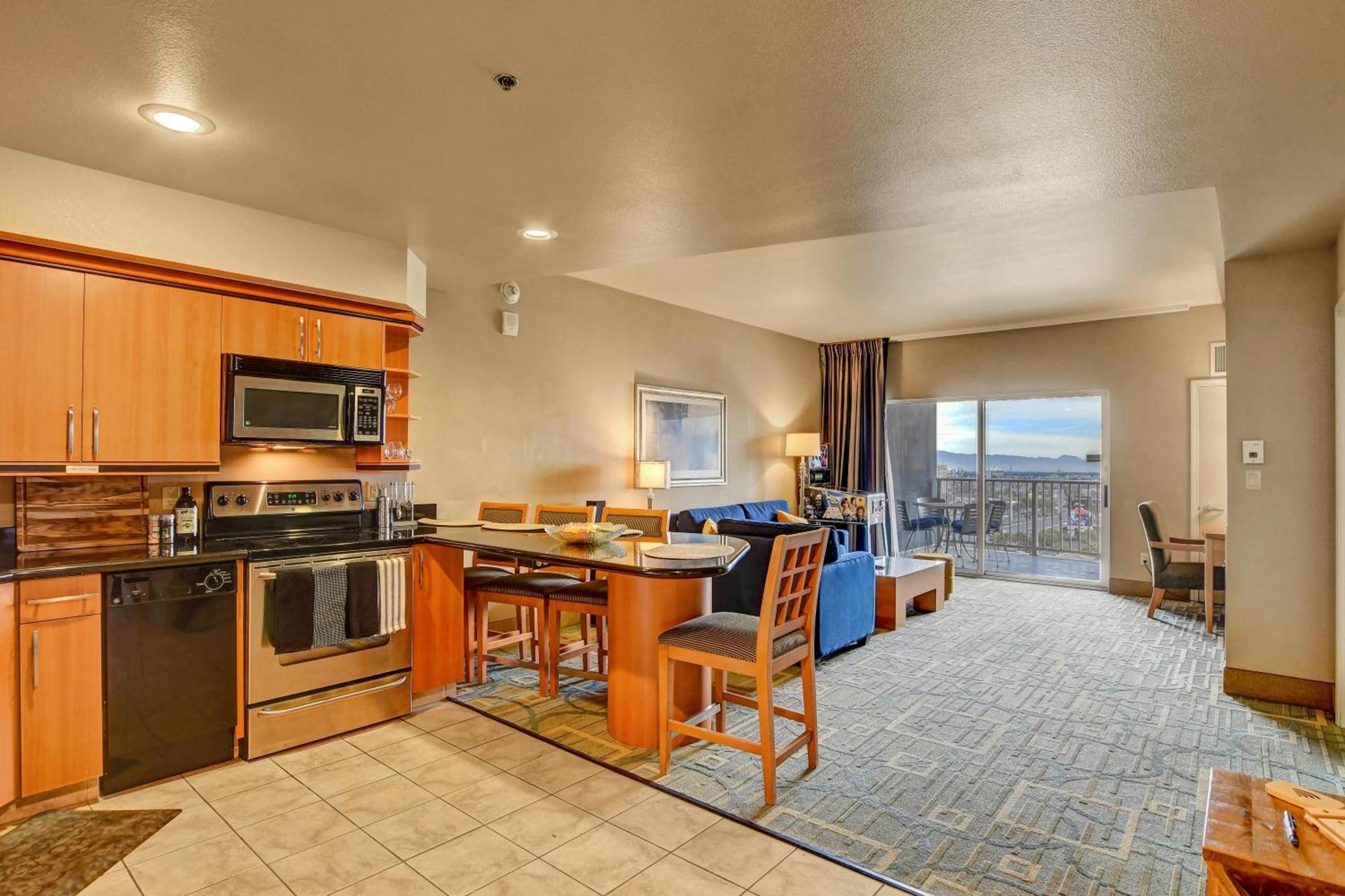 Diligence at The Platinum - NO Resort Fees and Free Parking photo 53