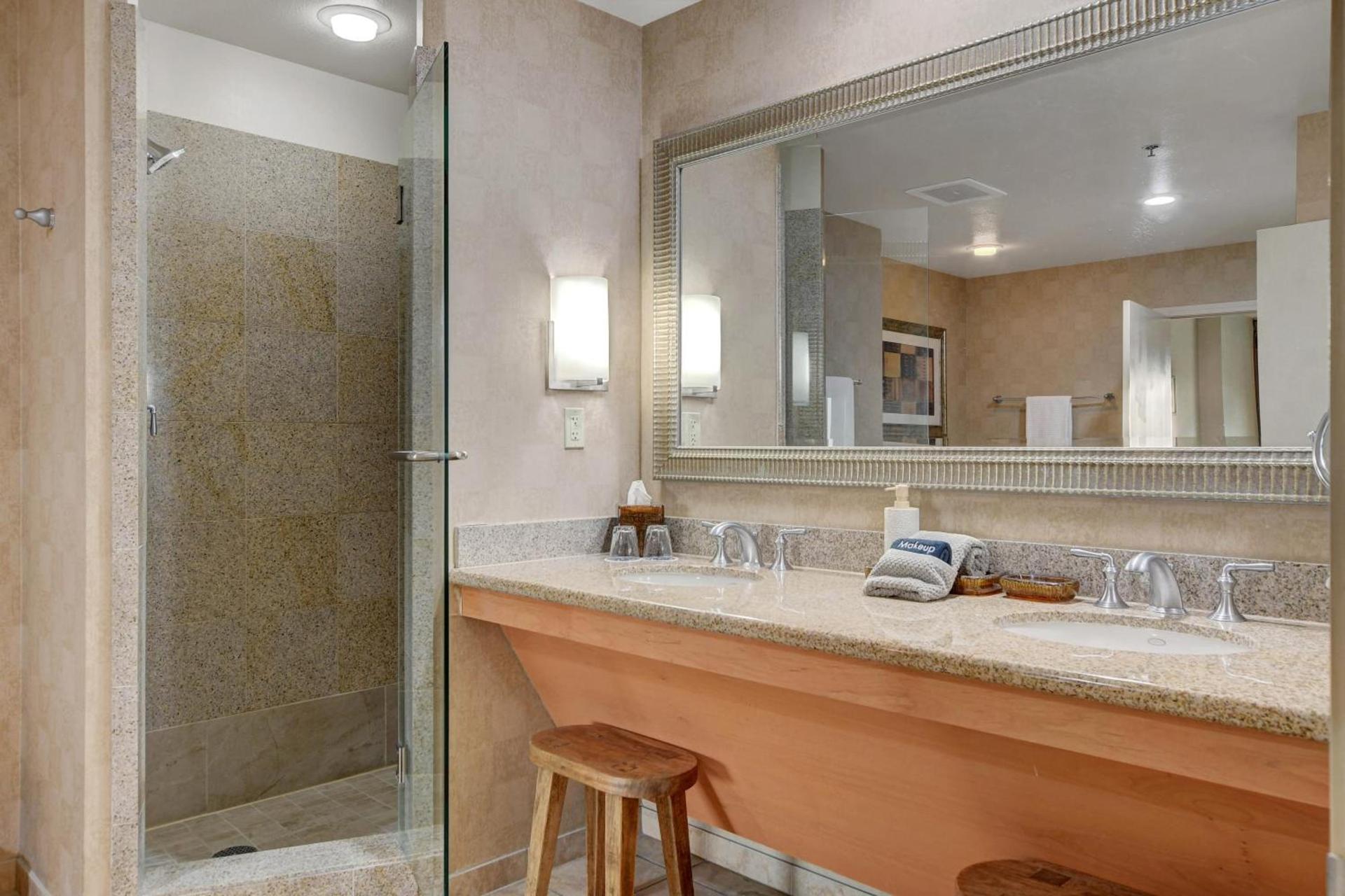 Diligence at The Platinum - NO Resort Fees and Free Parking photo 32