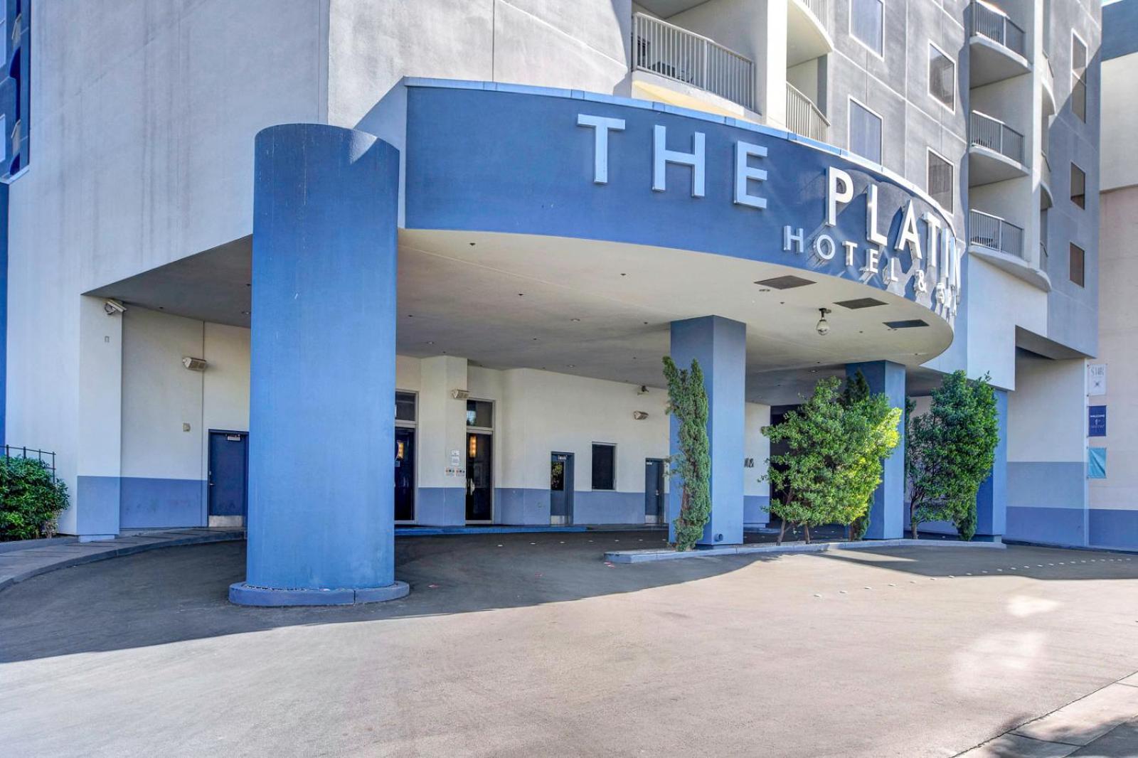 Diligence at The Platinum - NO Resort Fees and Free Parking photo 40