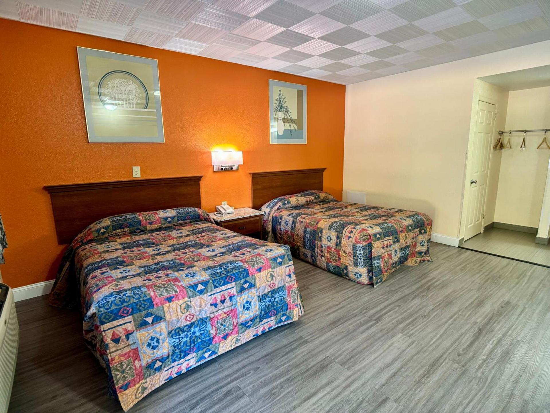 Knights Inn Galax photo 10