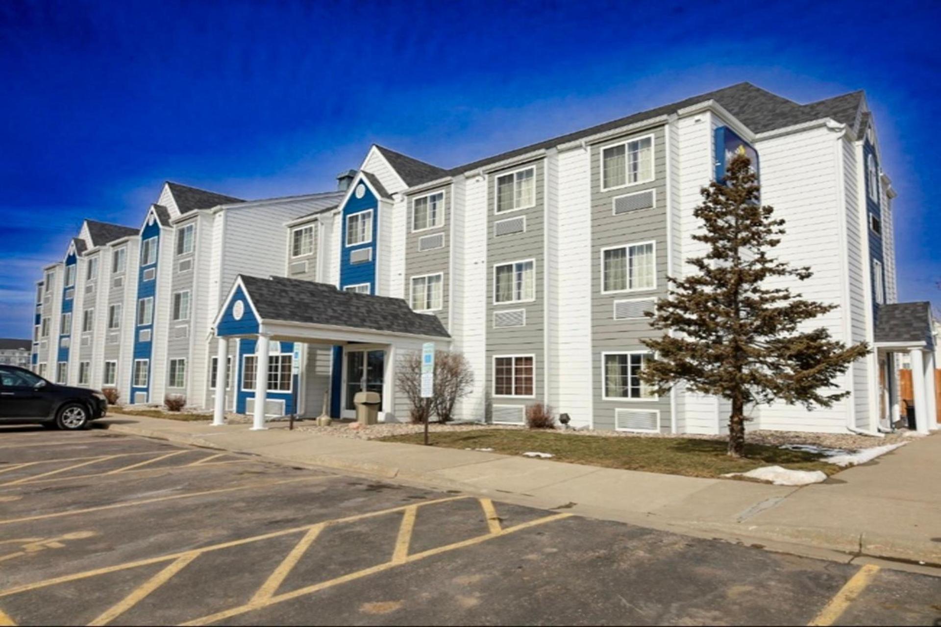 Microtel Inn & Suites by Wyndham Sioux Falls photo 8