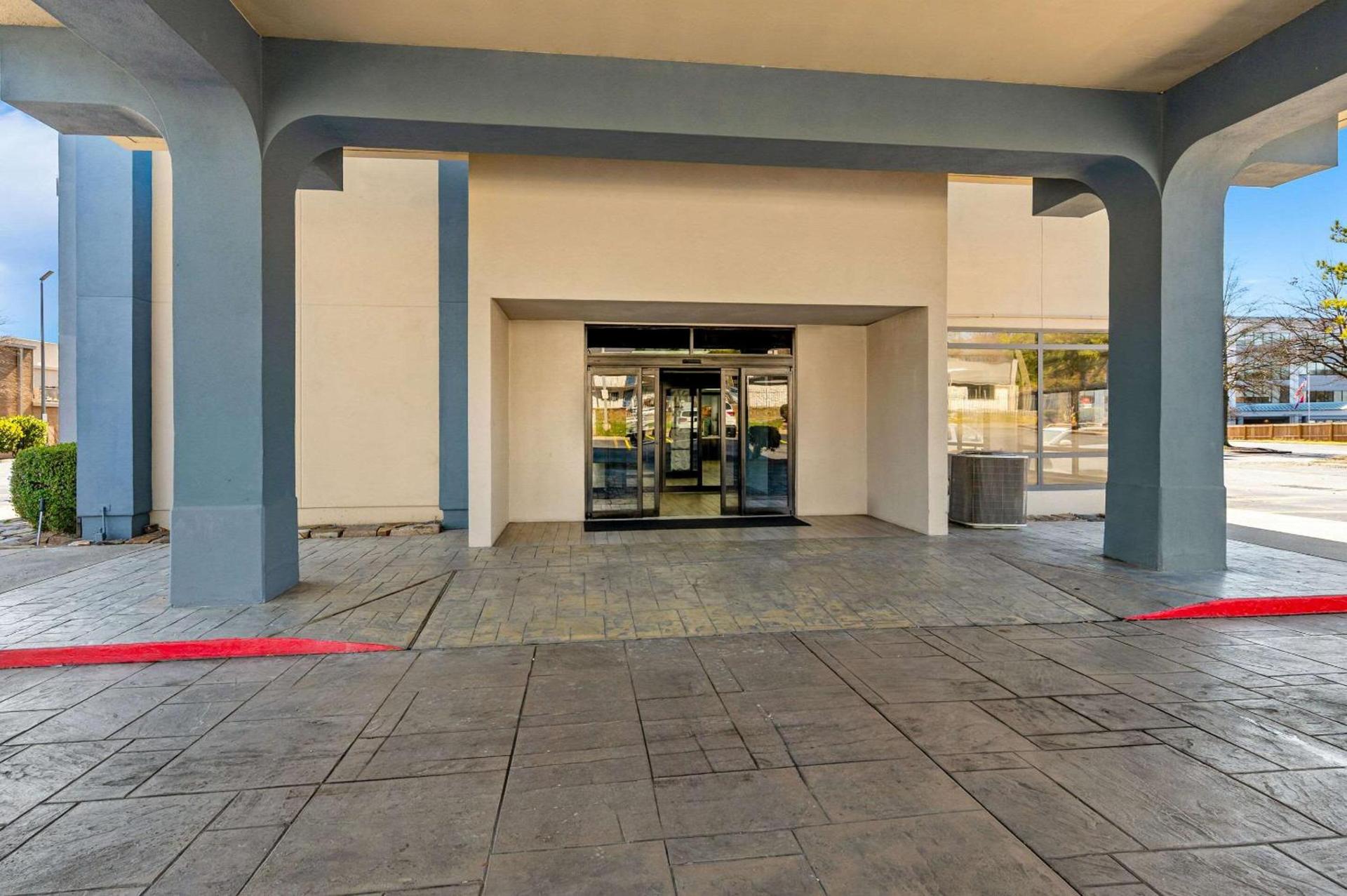 Quality Inn & Suites North Little Rock photo 3