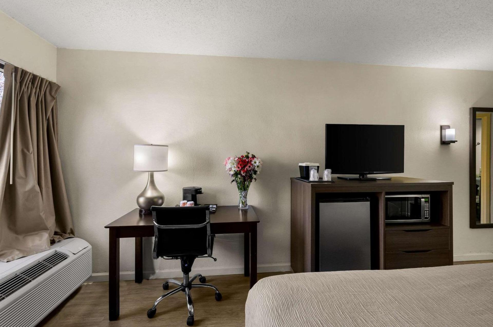 Quality Inn & Suites North Little Rock photo 18