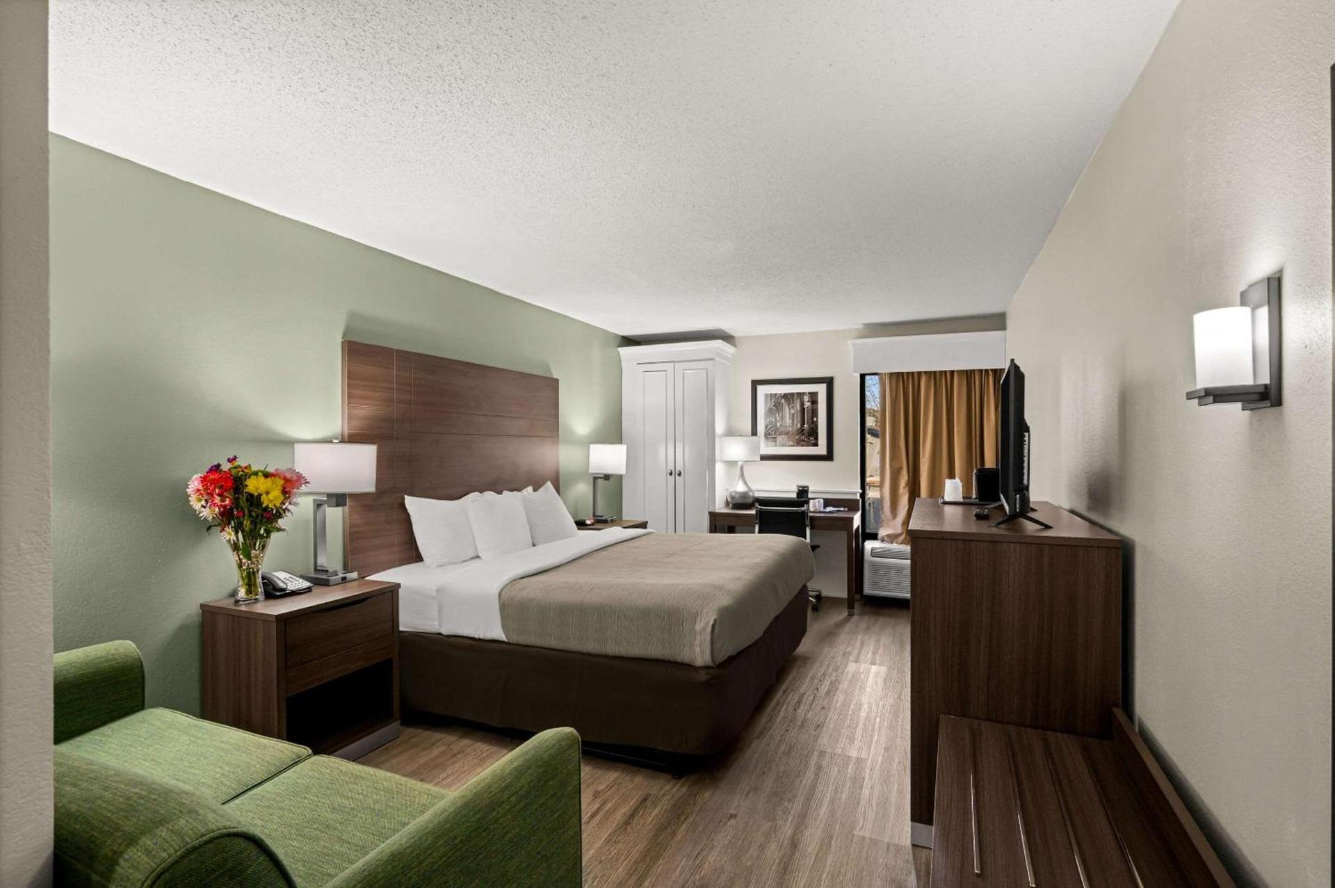 Quality Inn & Suites North Little Rock photo 22