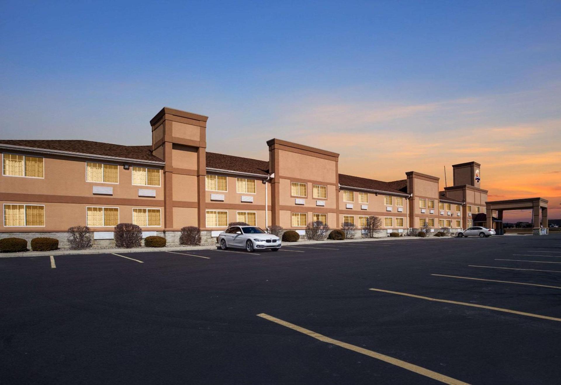 Comfort Inn Near Ouabache State Park photo 9