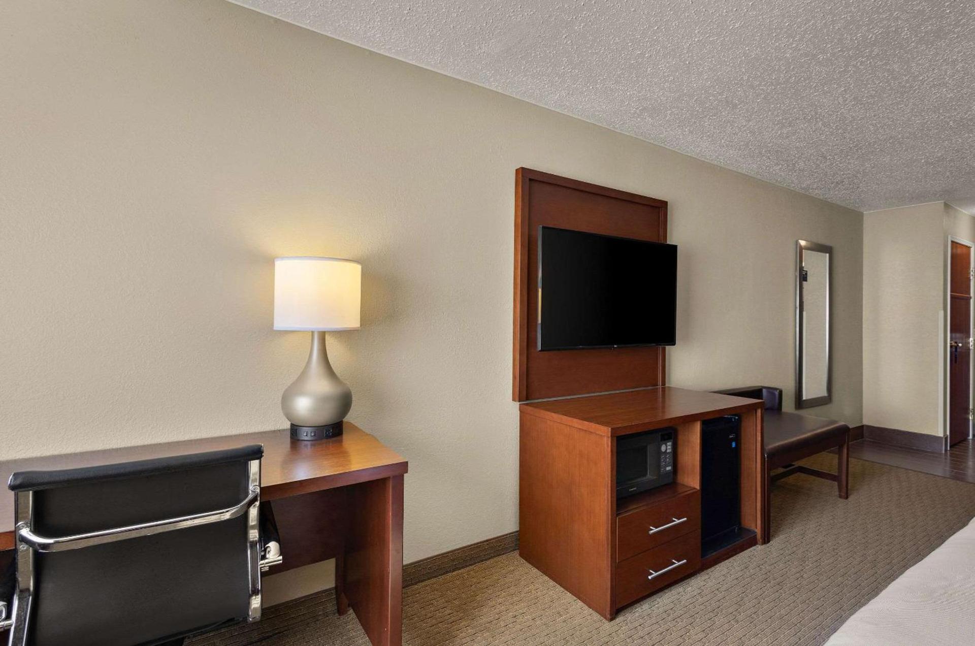 Comfort Inn Near Ouabache State Park photo 28