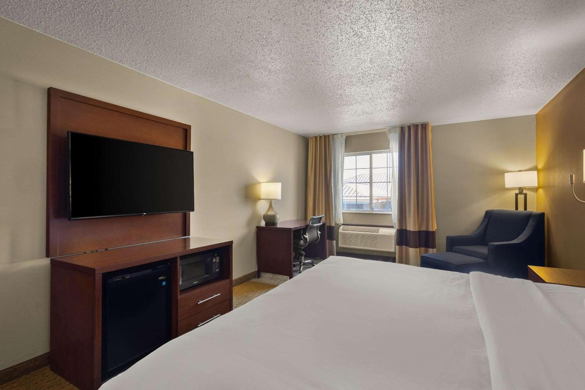 Comfort Inn Near Ouabache State Park photo 31