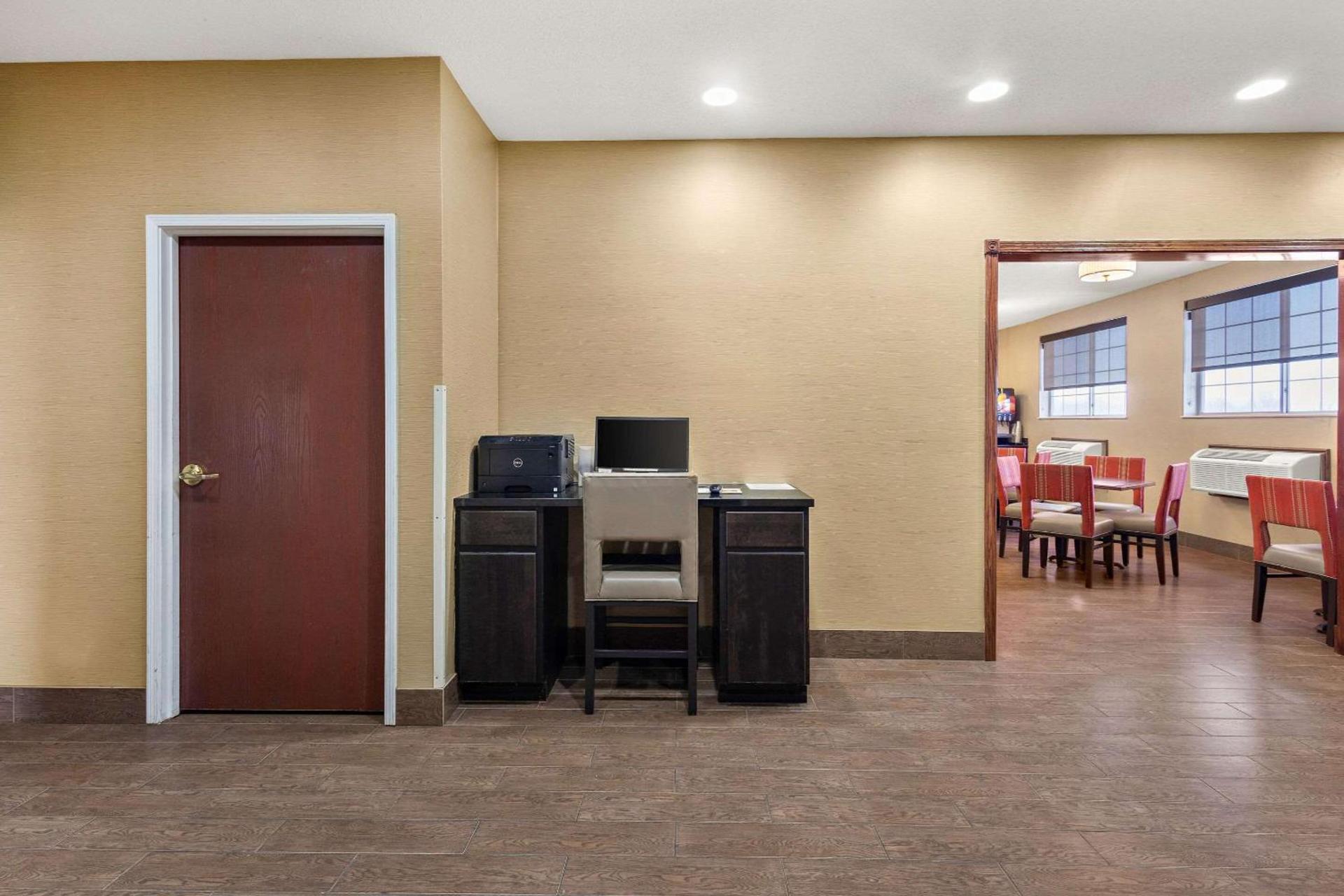 Comfort Inn Near Ouabache State Park photo 54