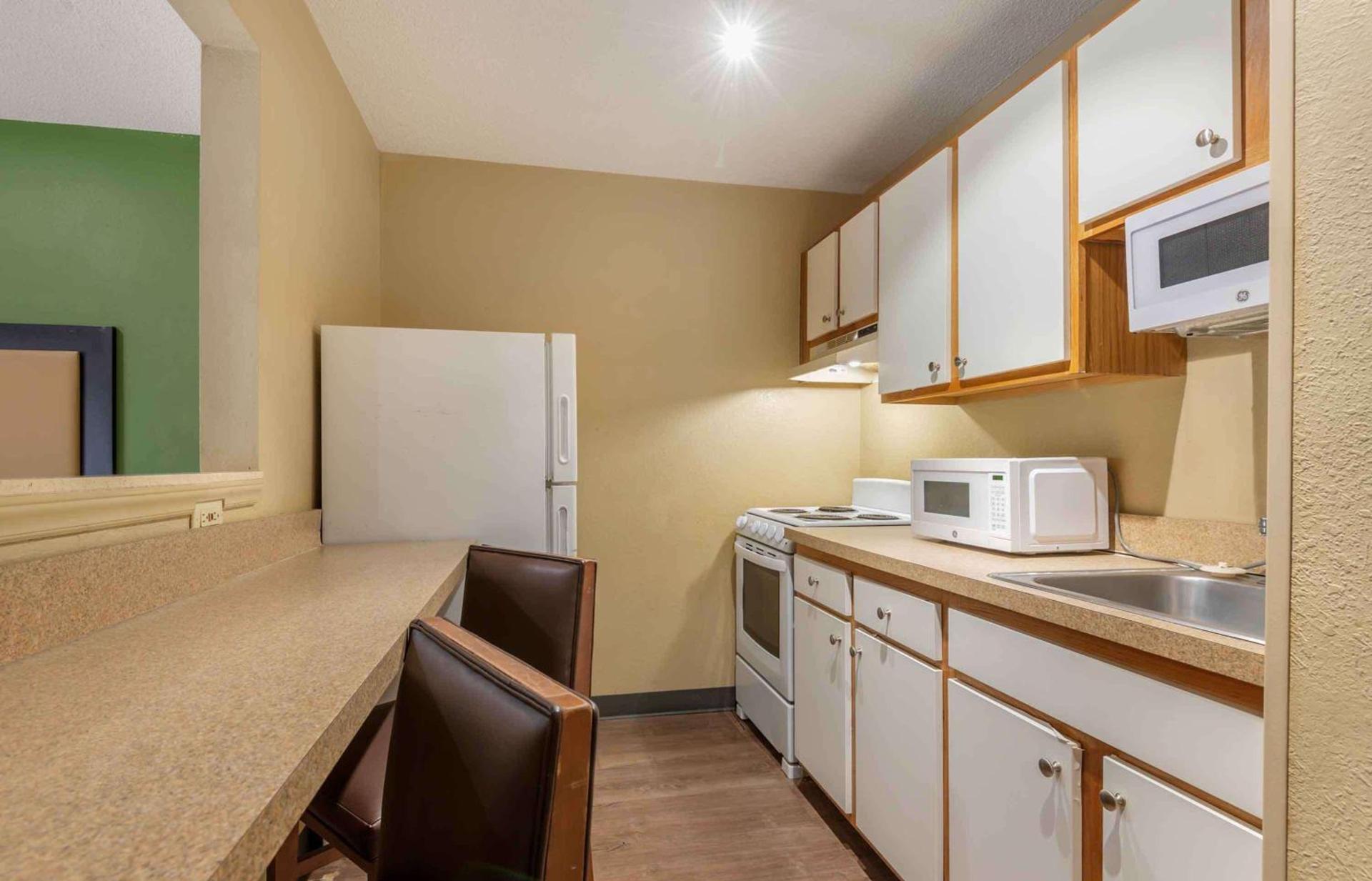 Studio 6 Suites Charlotte, NC - Tyvola Rd Executive Park photo 13
