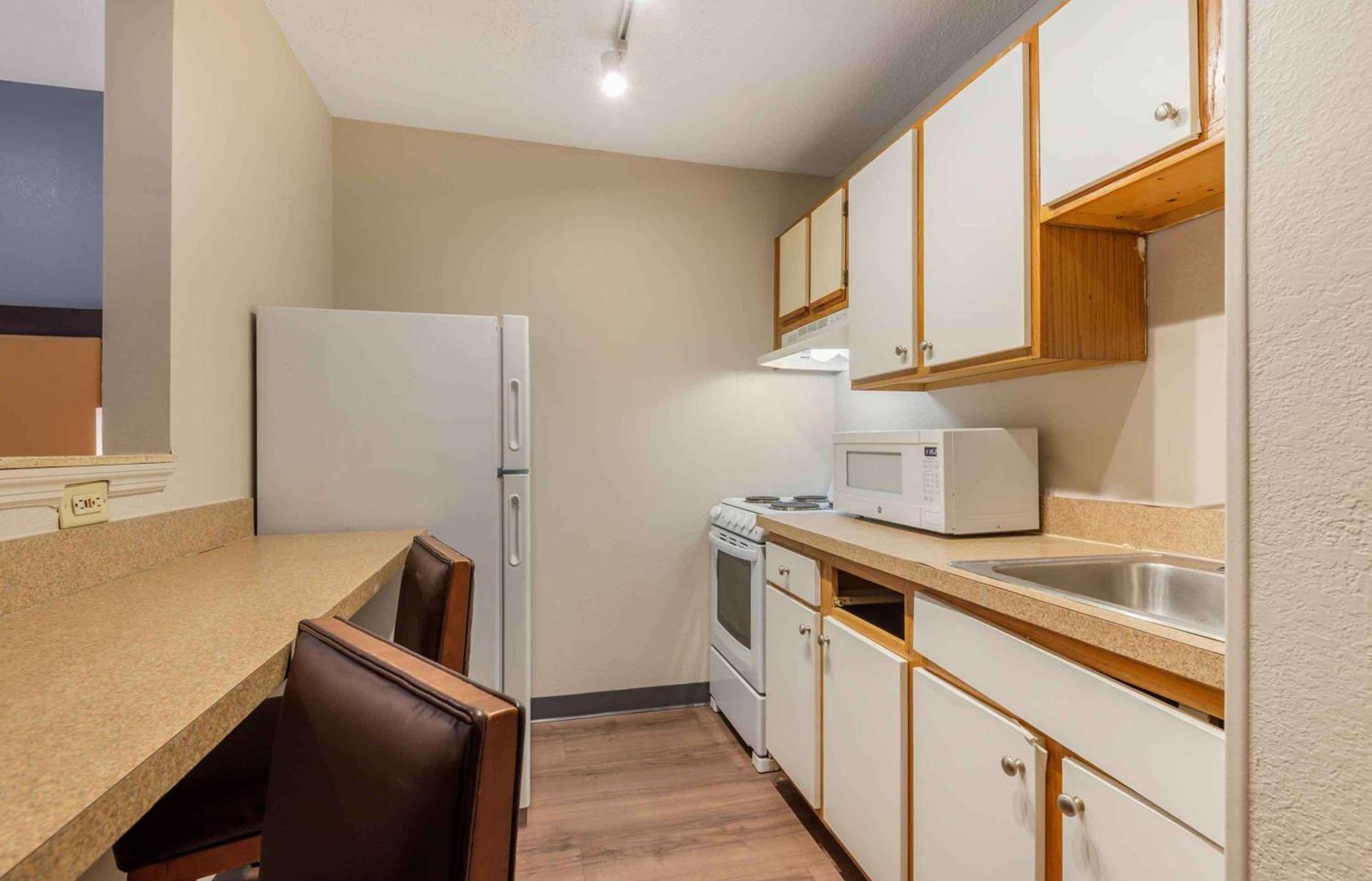 Studio 6 Suites Charlotte, NC - Tyvola Rd Executive Park photo 17