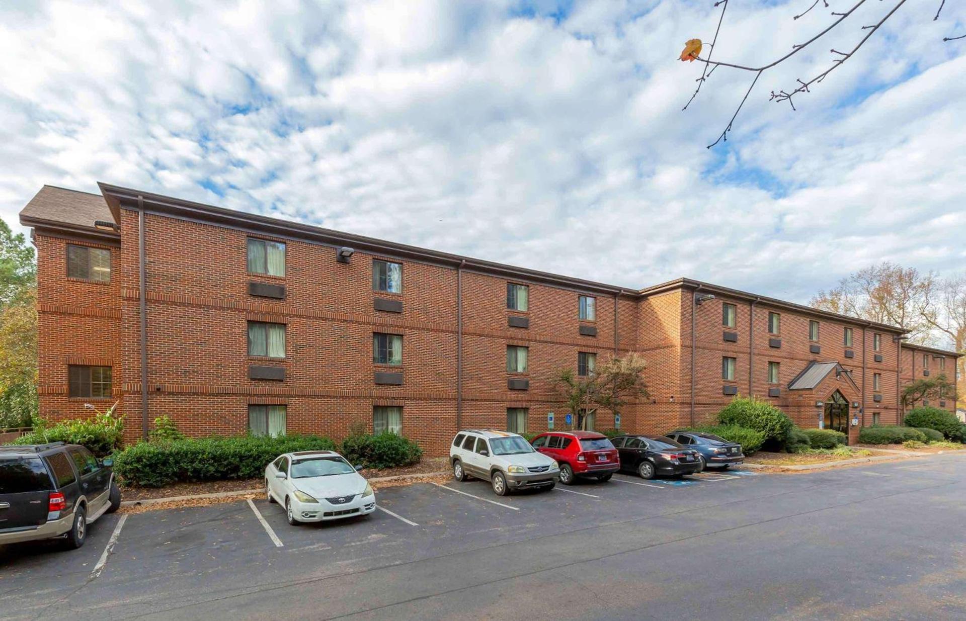 Extended Stay America Suites - Raleigh - North Raleigh - Wake Towne Dr photo 3
