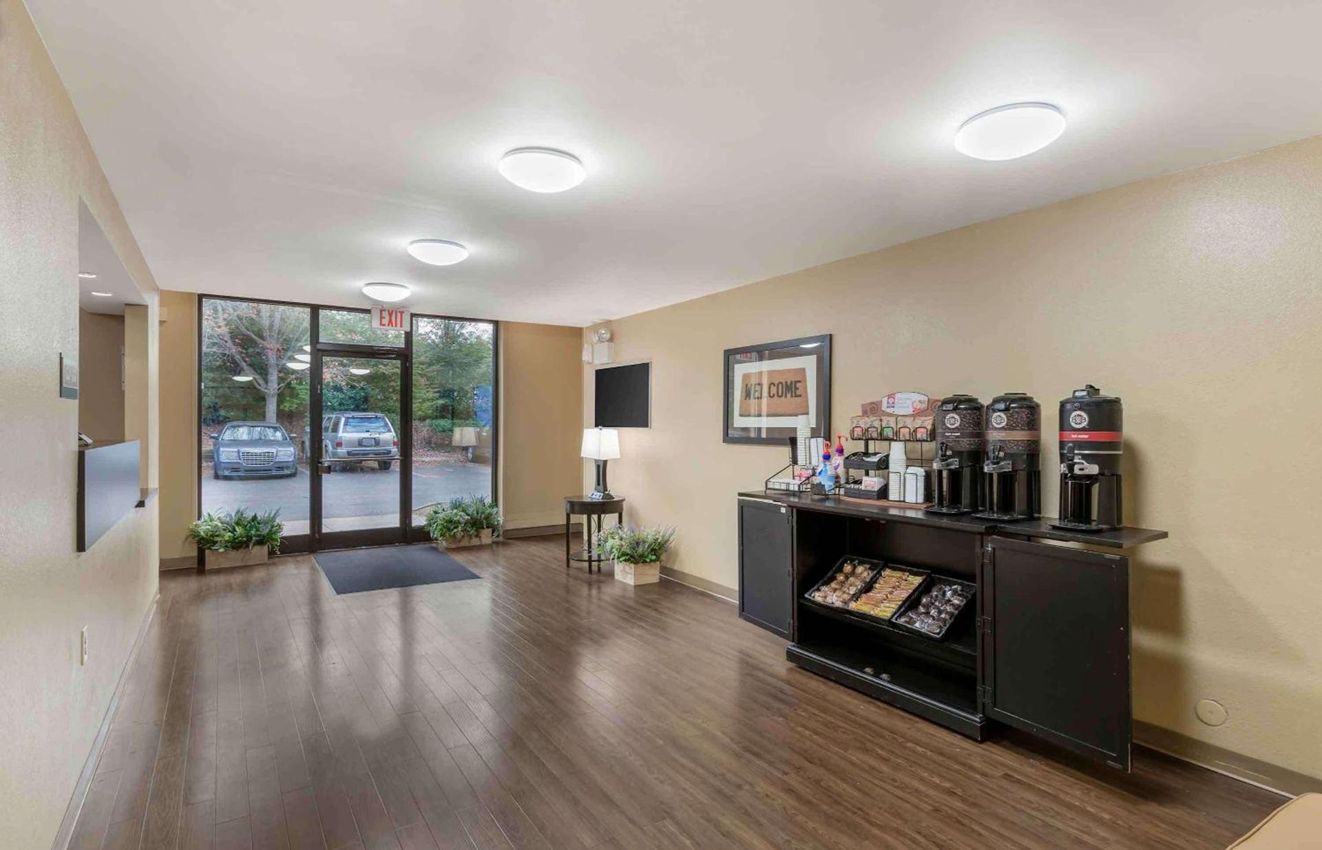 Extended Stay America Suites - Raleigh - North Raleigh - Wake Towne Dr photo 6