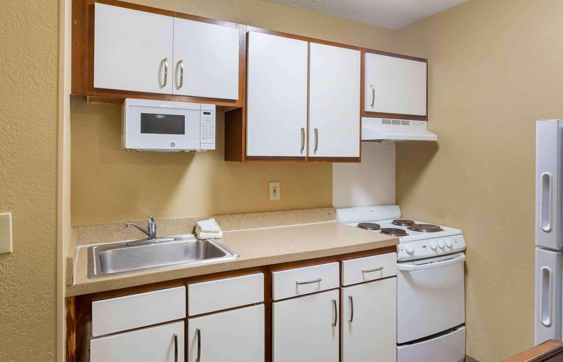 Extended Stay America Suites - Raleigh - North Raleigh - Wake Towne Dr photo 26