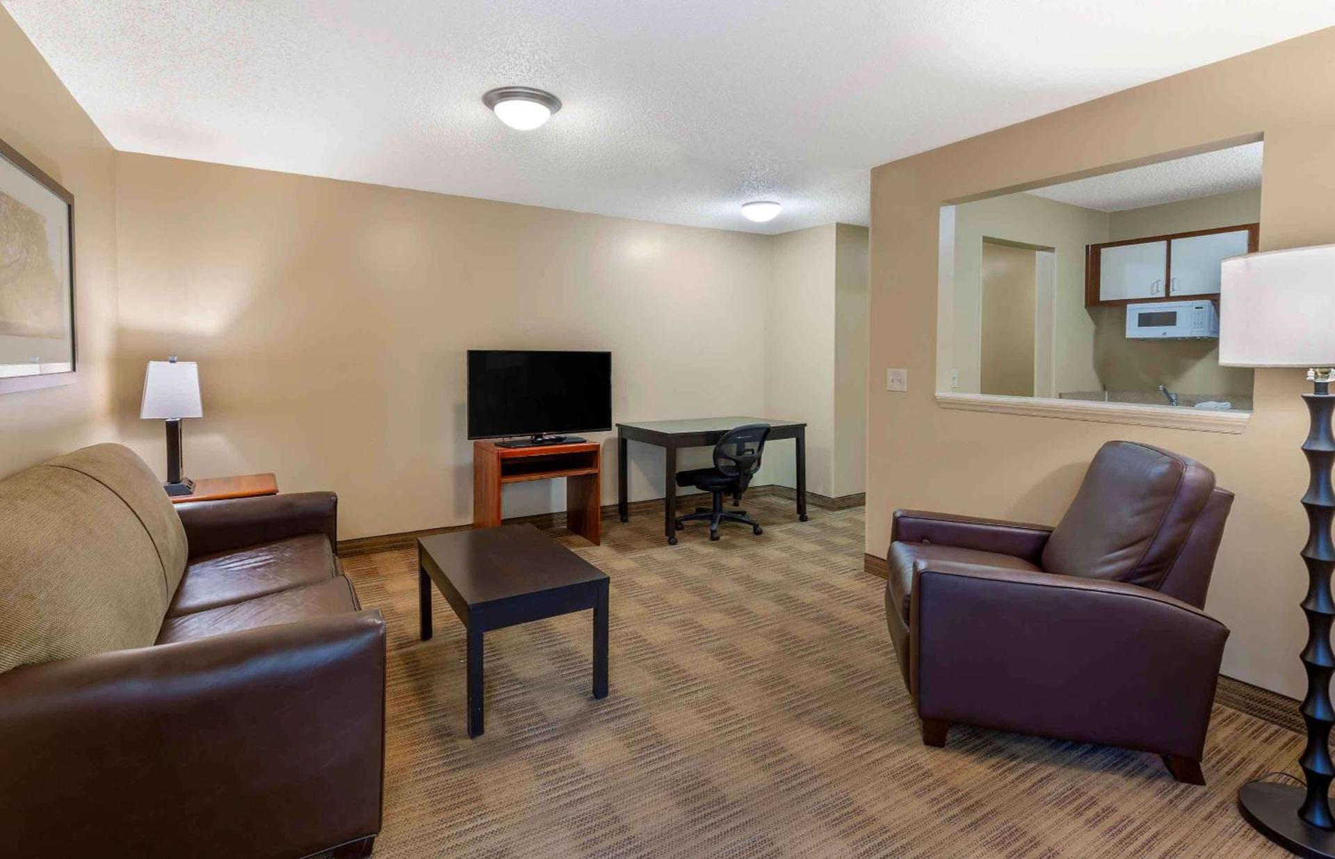 Extended Stay America Suites - Raleigh - North Raleigh - Wake Towne Dr photo 29