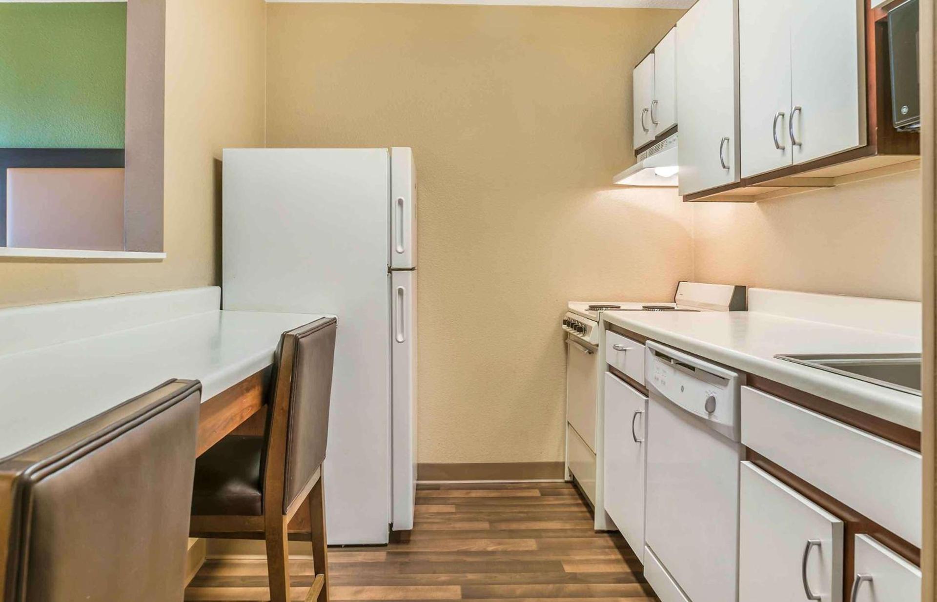 Extended Stay America Select Suites - Detroit - Ann Arbor - University South photo 27