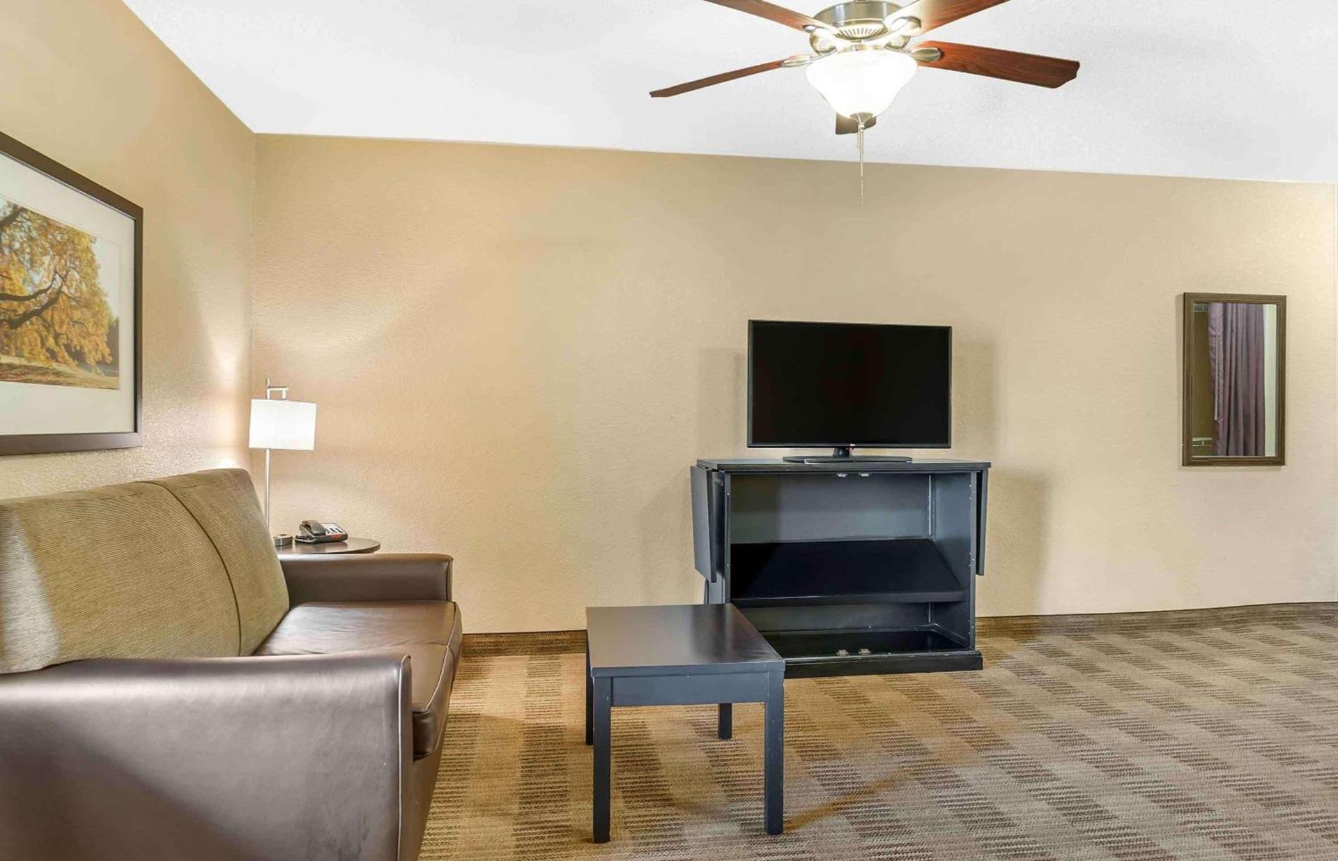 Extended Stay America Select Suites - Detroit - Ann Arbor - University South photo 29