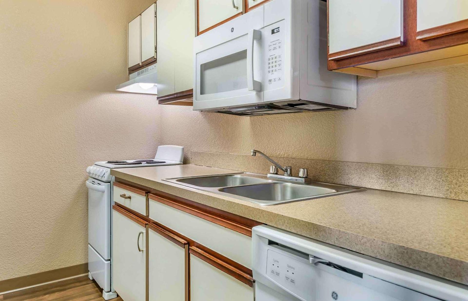 Extended Stay America Select Suites - Detroit - Ann Arbor - University South photo 31