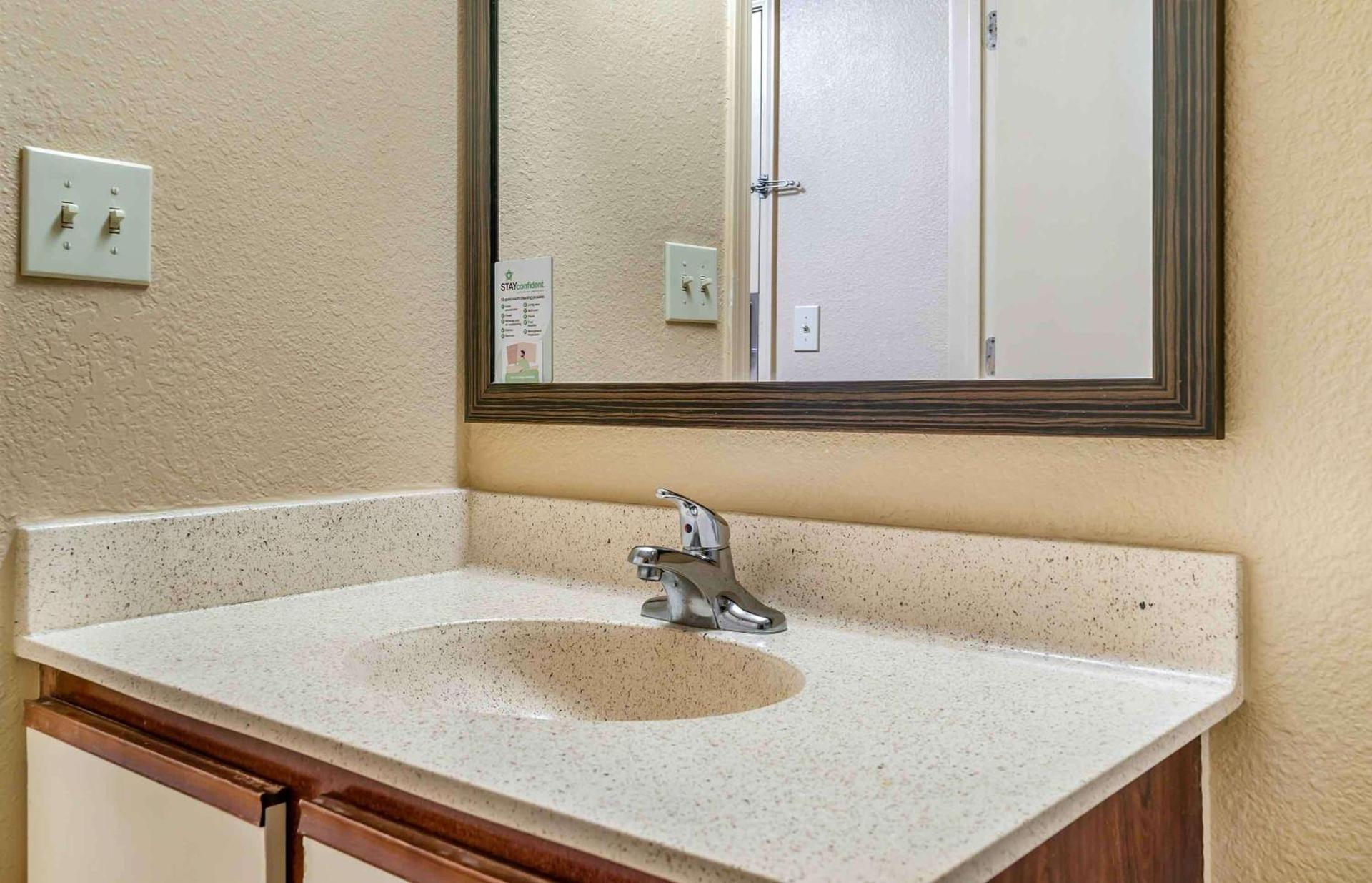 Extended Stay America Select Suites - Detroit - Ann Arbor - University South photo 33